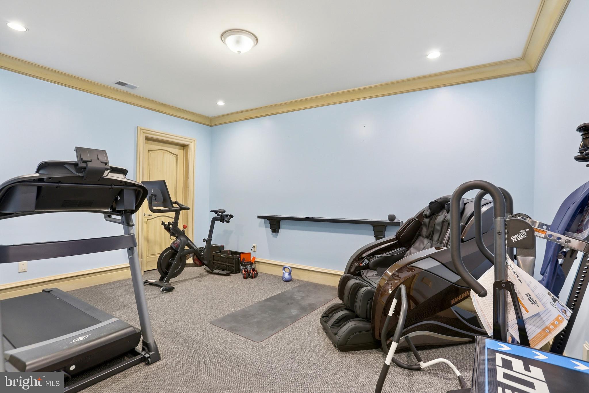 KENTLAND POND - Residential