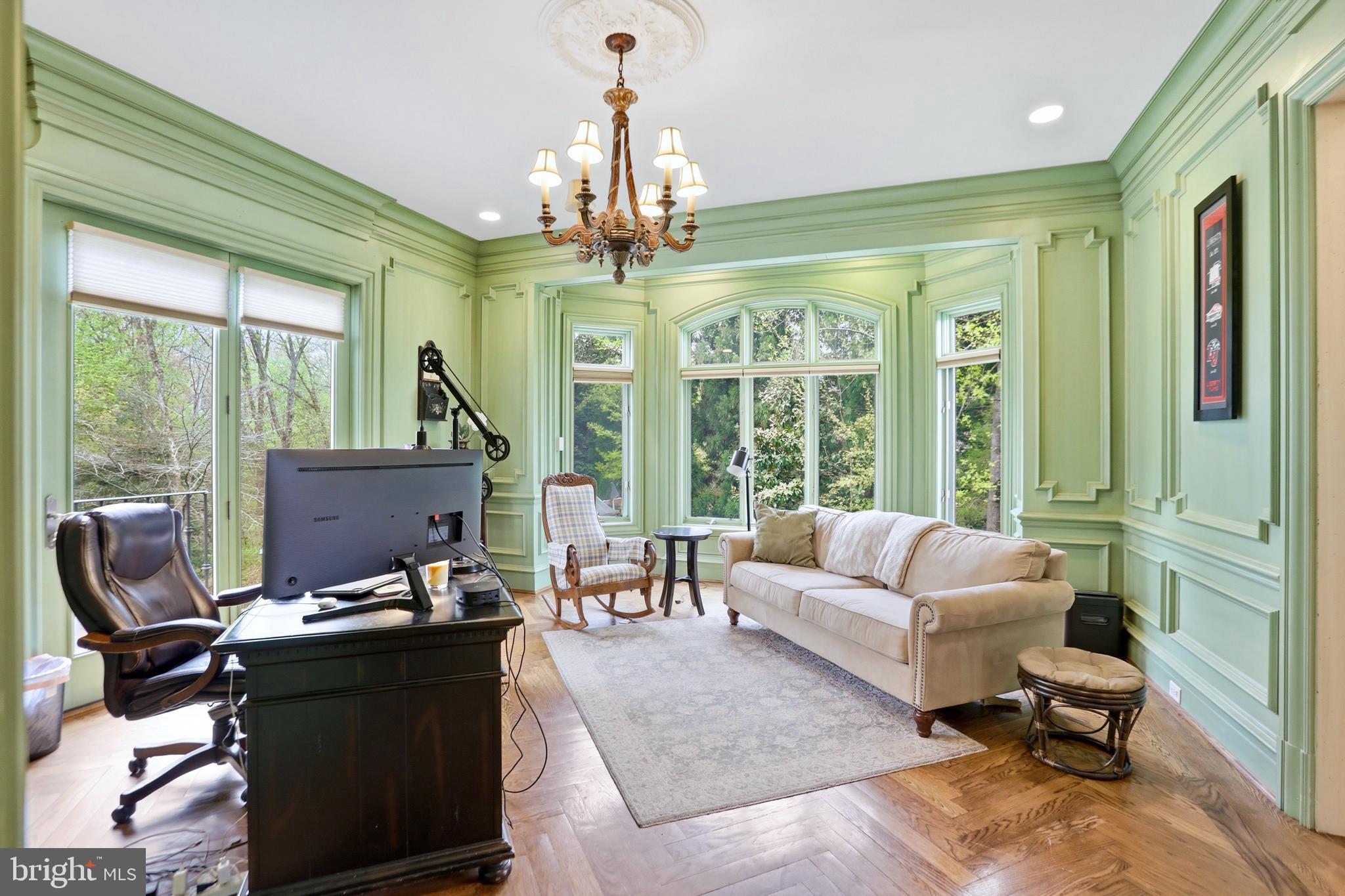 KENTLAND POND - Residential