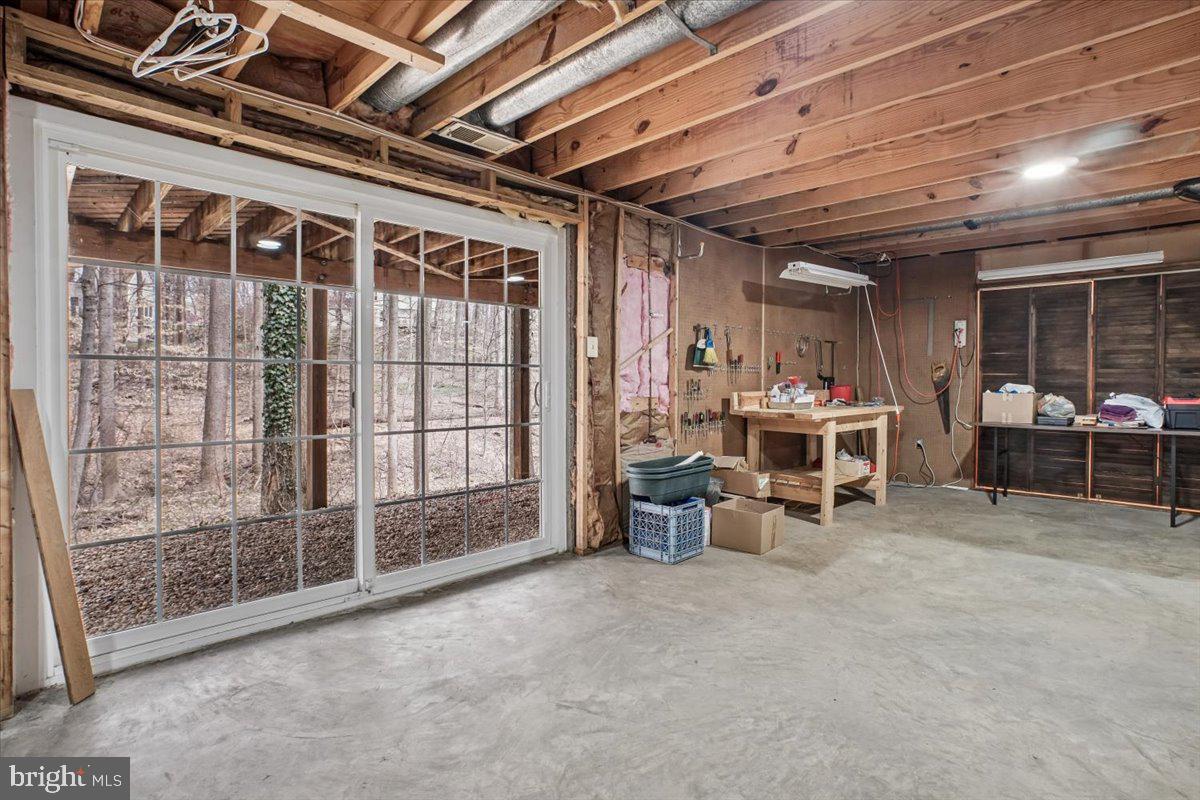 FAIRFAX STATION - Residential