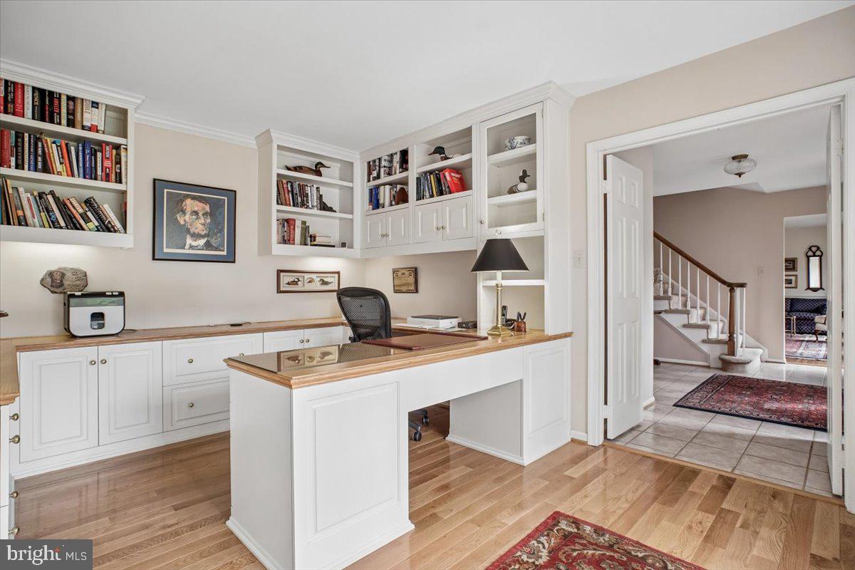 FAIRFAX STATION - Residential