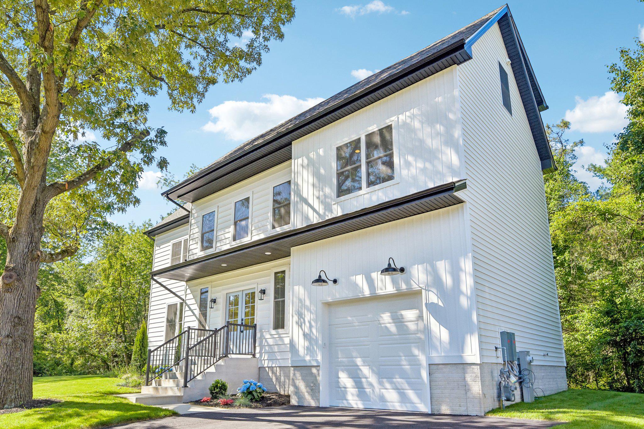 84B KENNEDY DRIVE