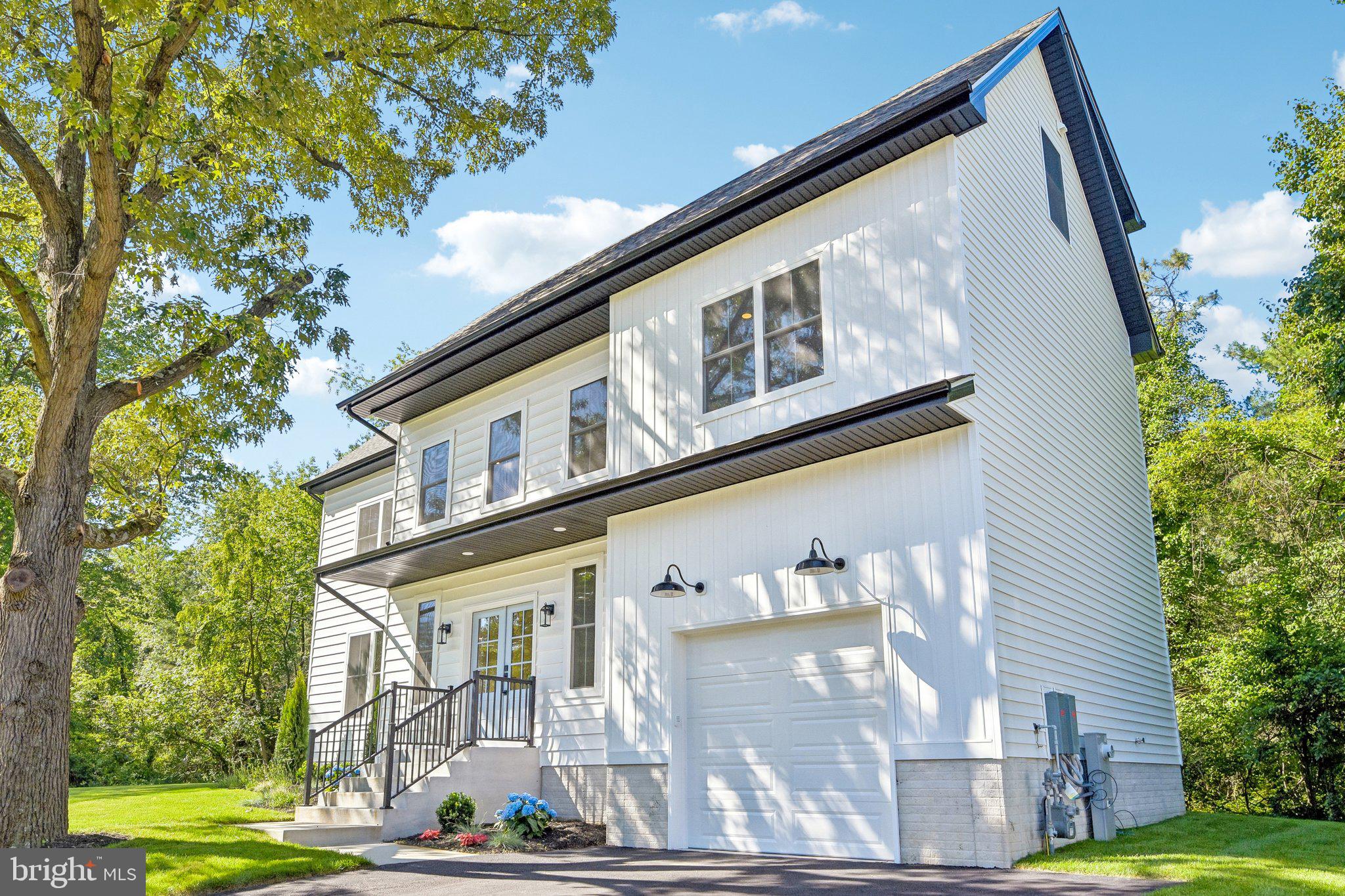84B KENNEDY DRIVE