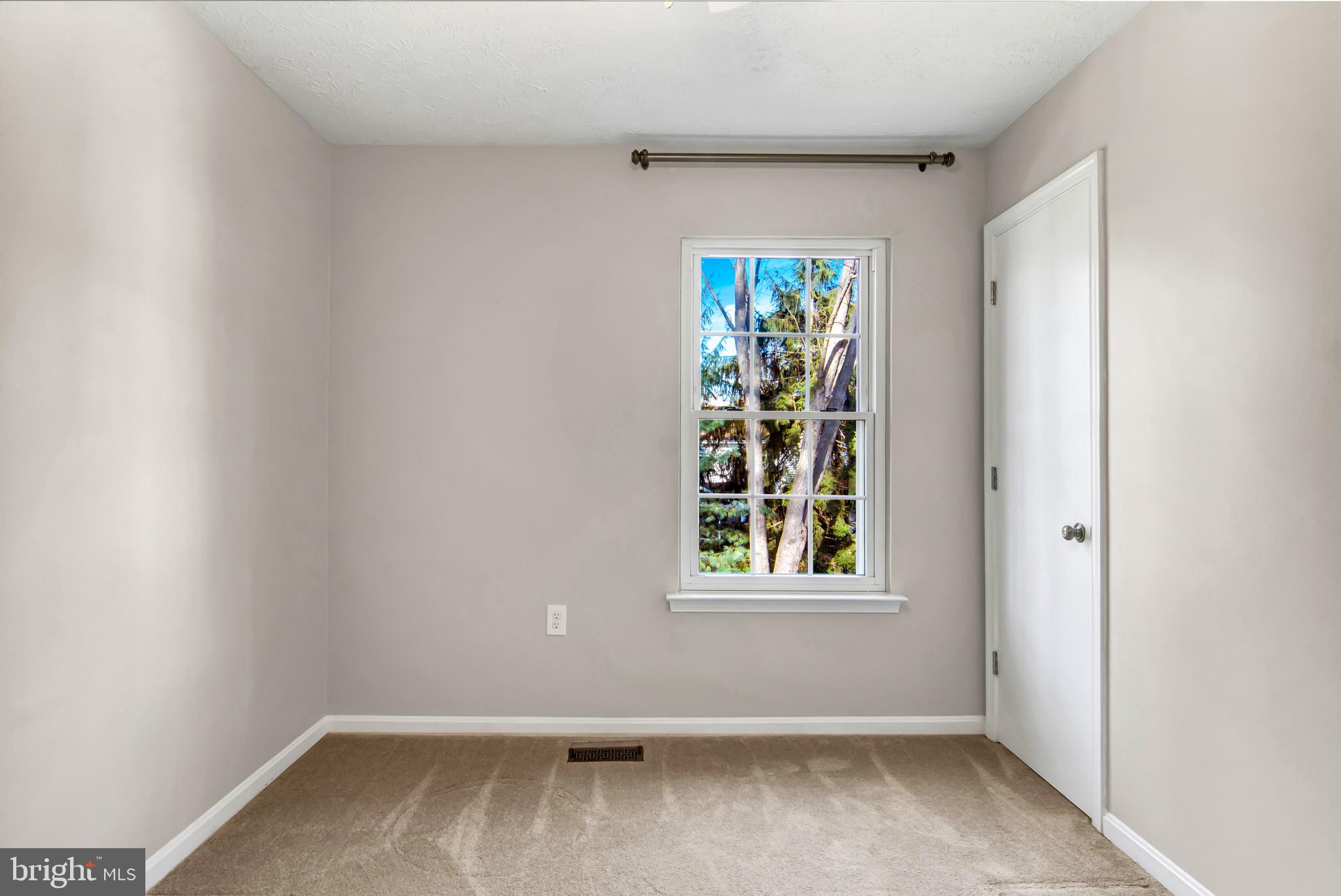 BARKER HILL - Residential