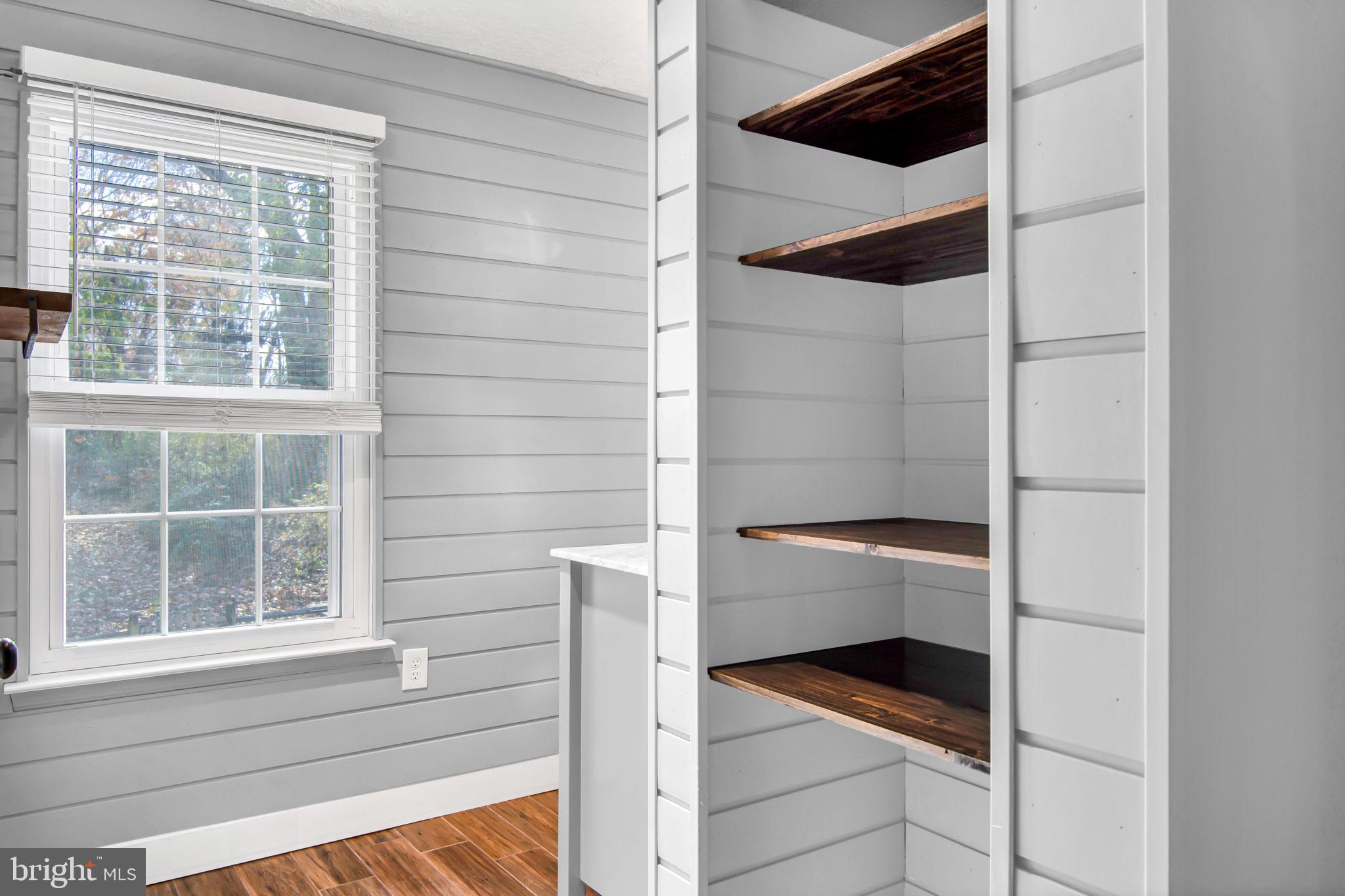 BARKER HILL - Residential