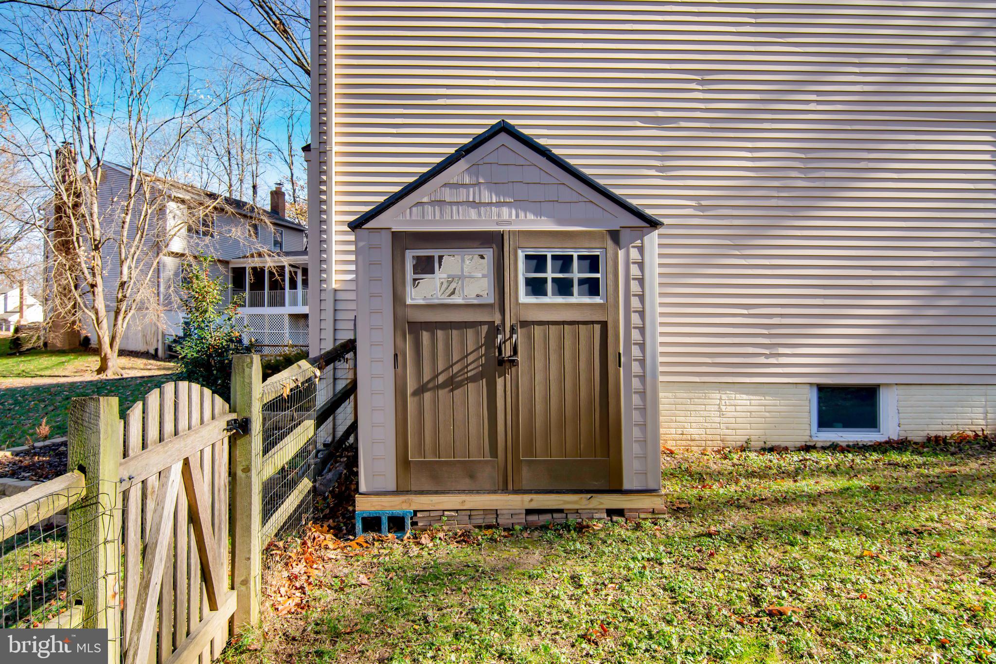 BARKER HILL - Residential