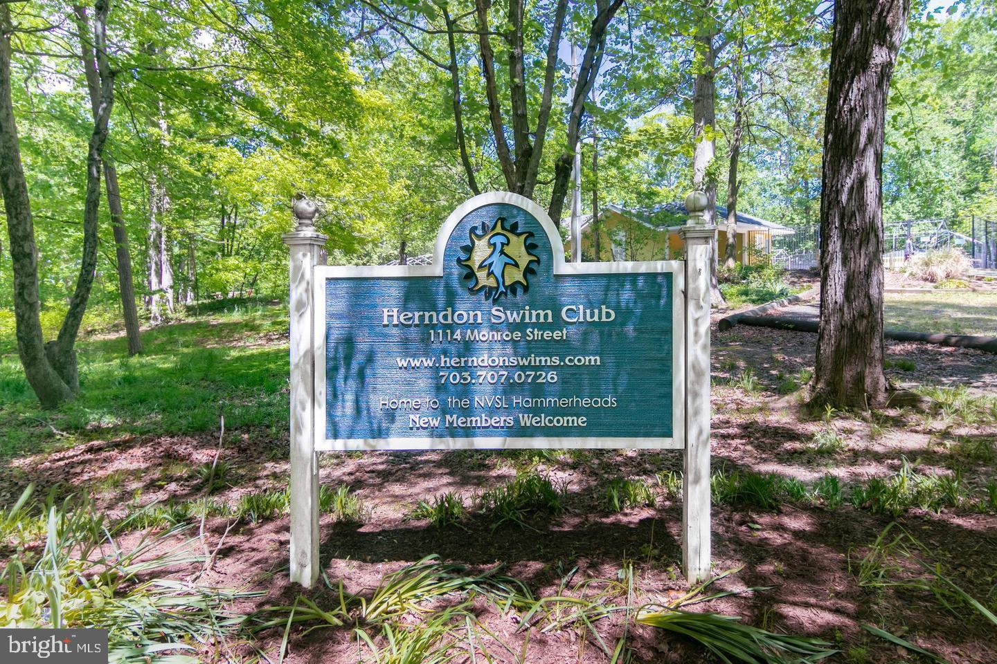 BARKER HILL - Residential