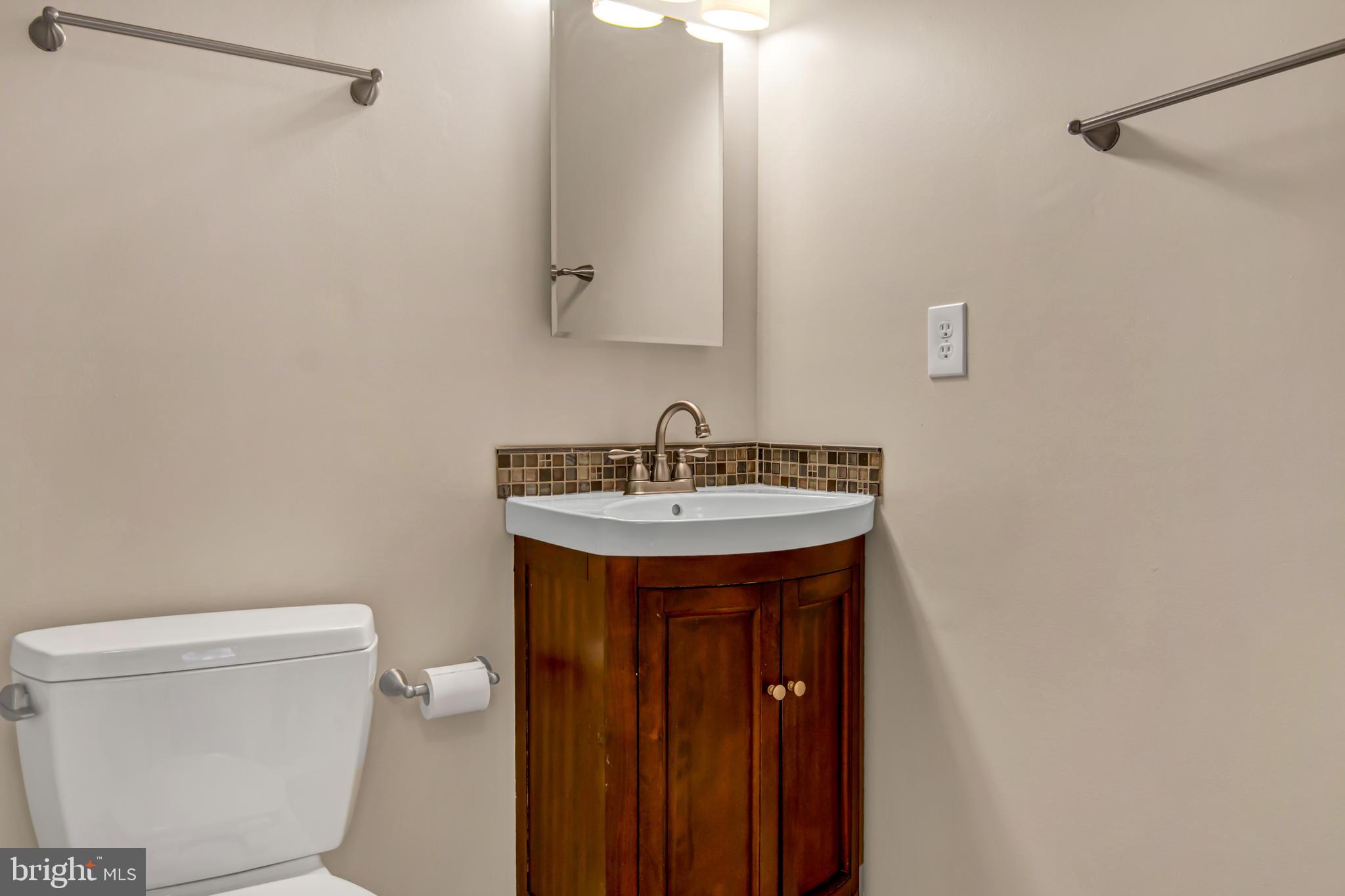 BARKER HILL - Residential