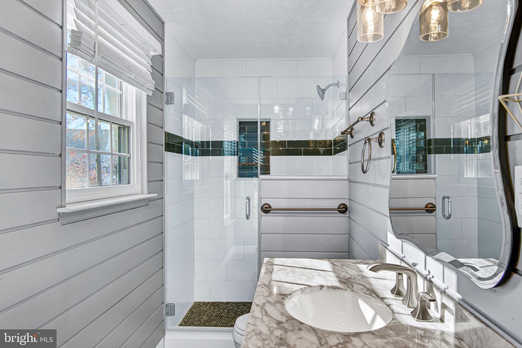 BARKER HILL - Residential