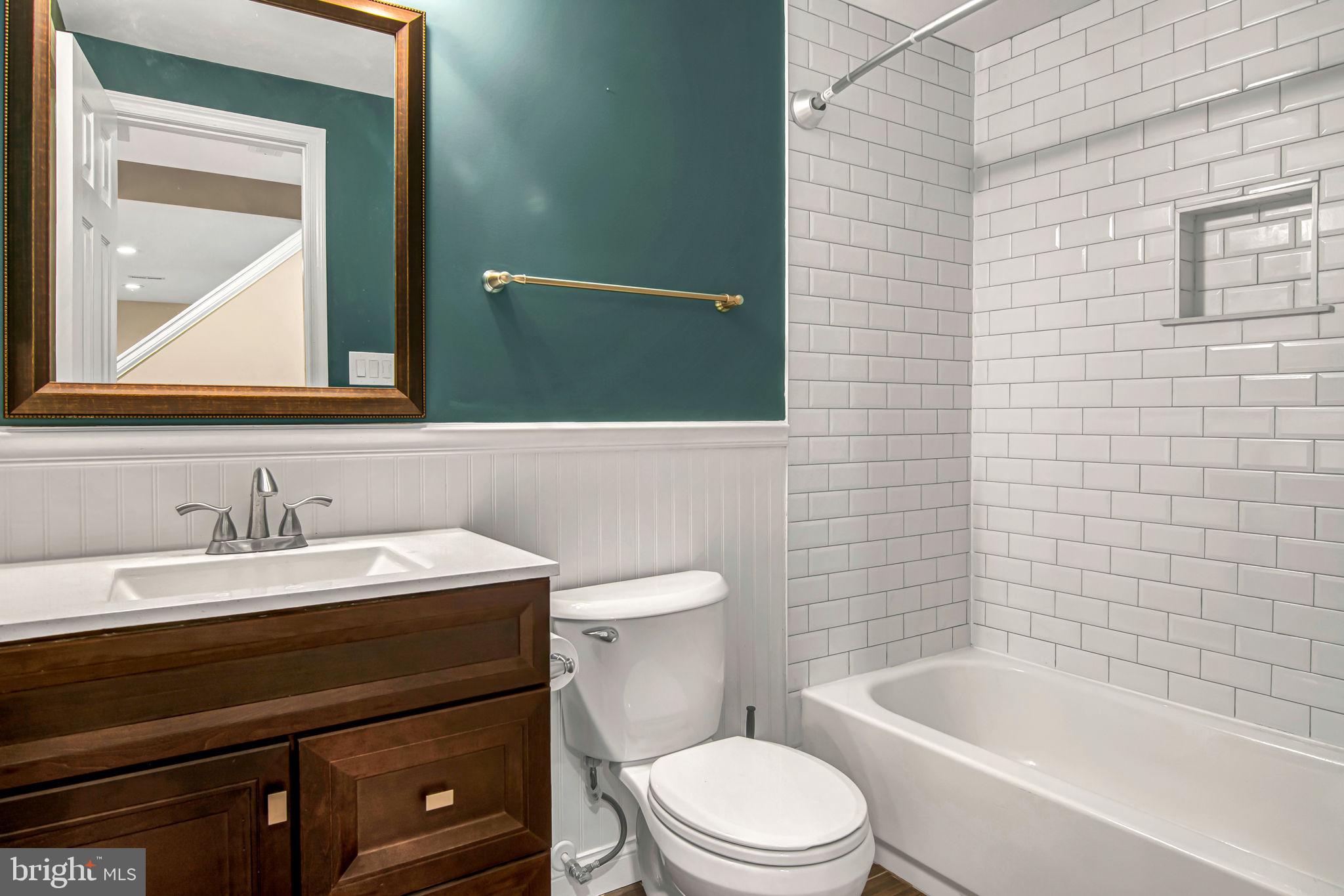 BARKER HILL - Residential