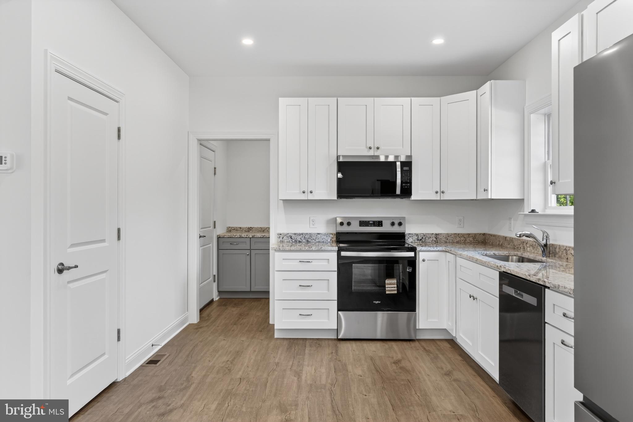 CHELSEA ESTATES - Residential