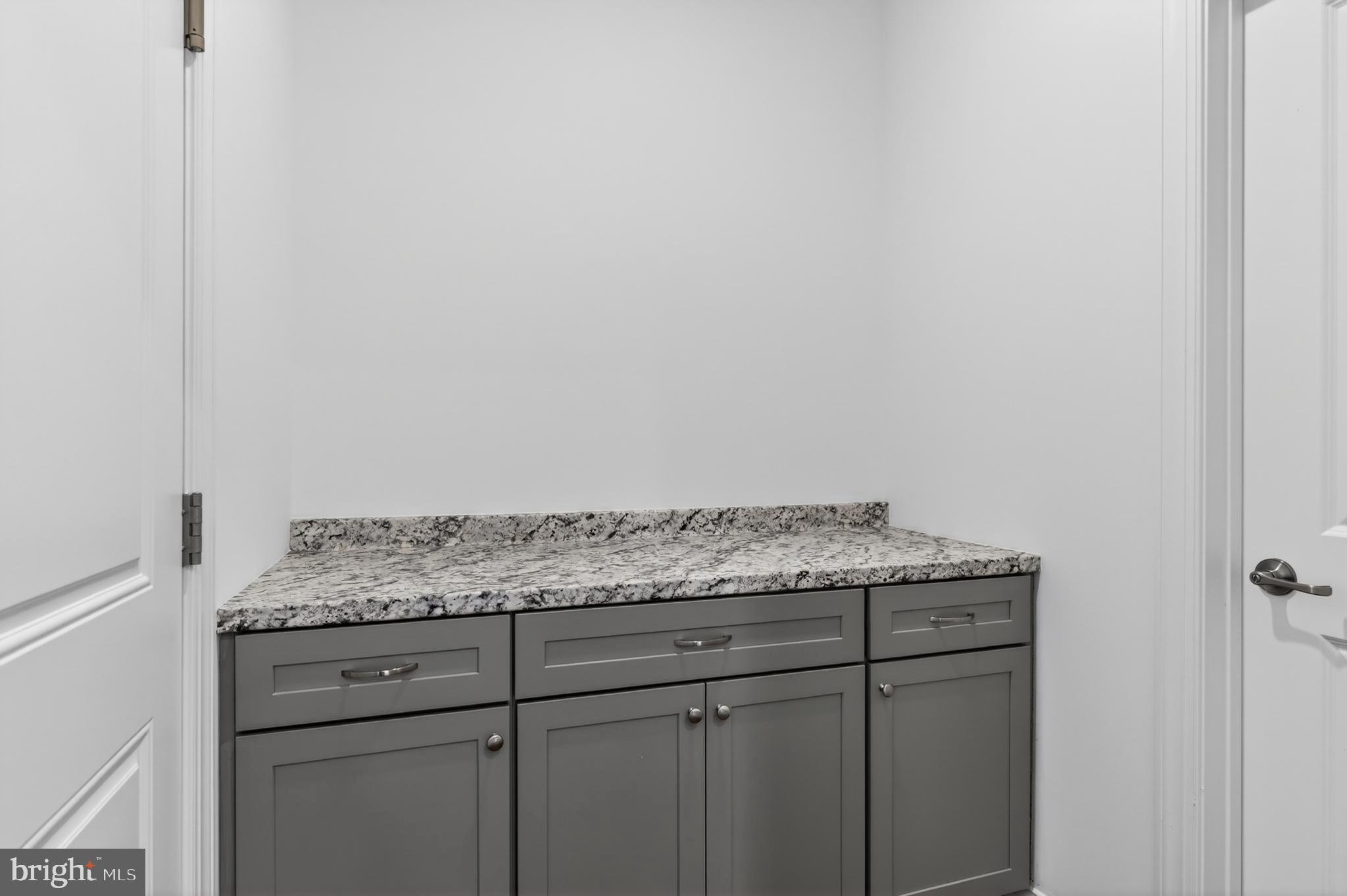 CHELSEA ESTATES - Residential
