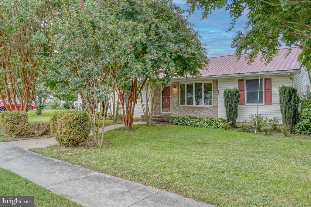 Photo of 956 Janeka Lane, DOVER, DE 19904 (MLS # DEKT2039568)