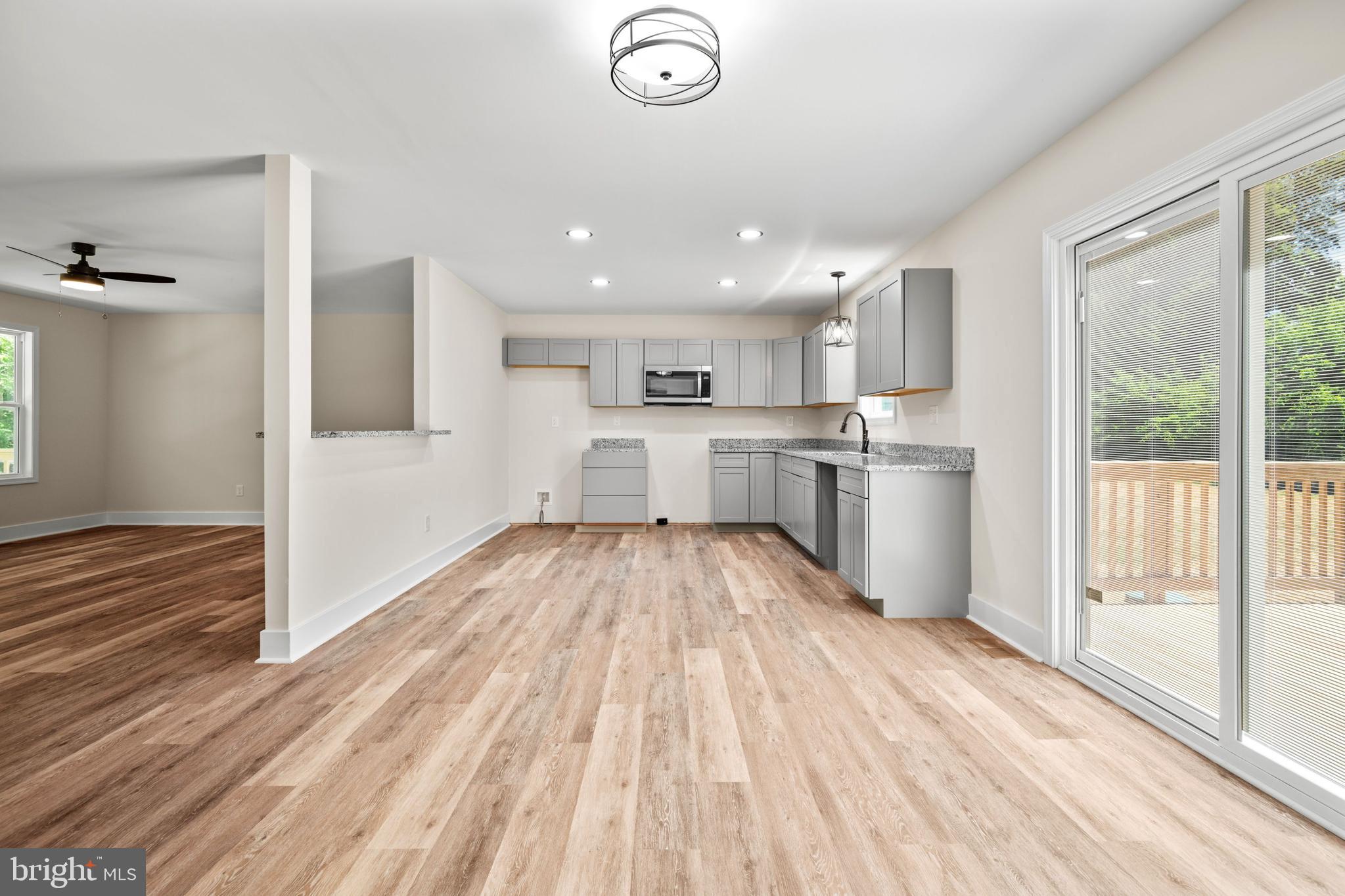 CAROLINE PINES - Residential