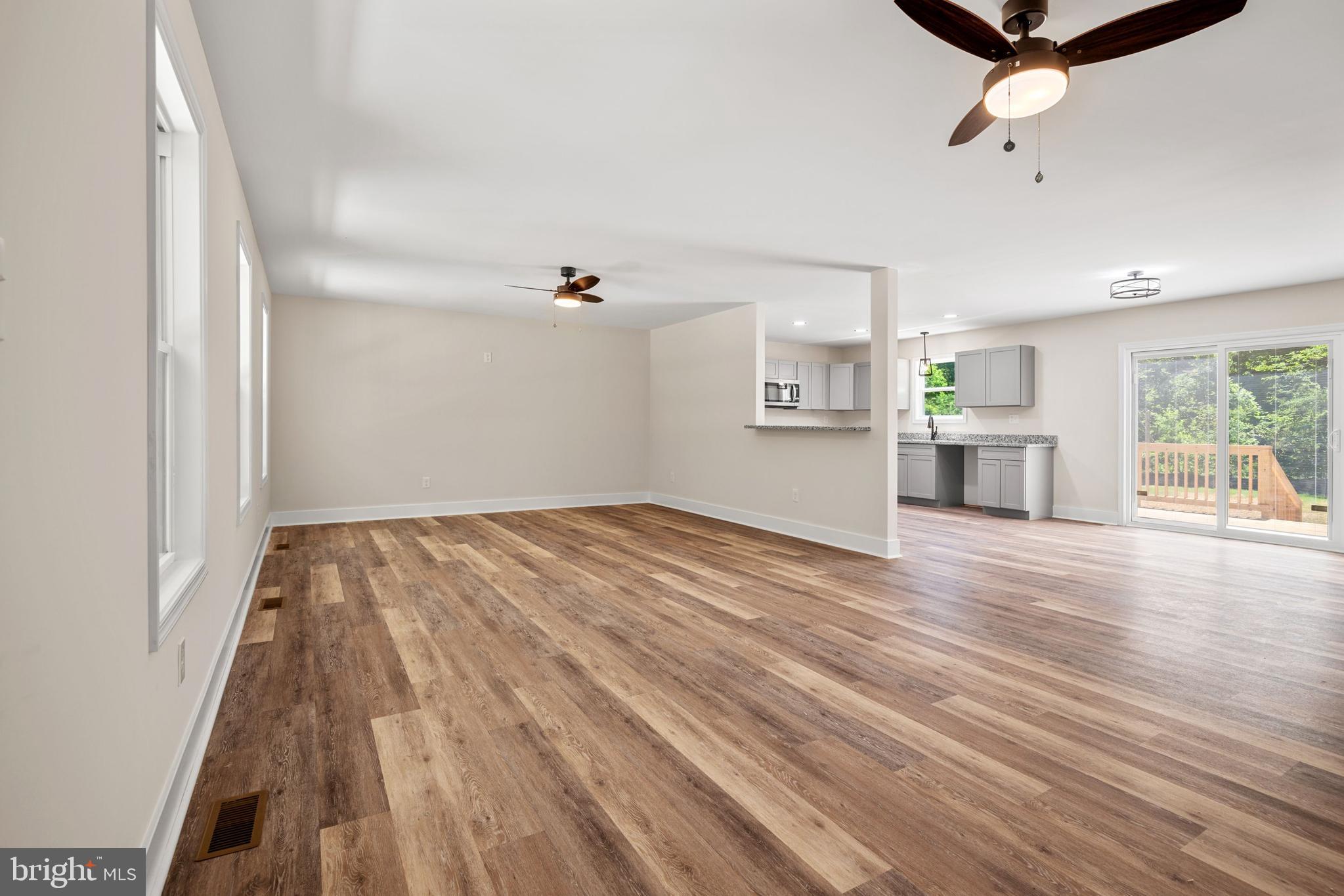 CAROLINE PINES - Residential