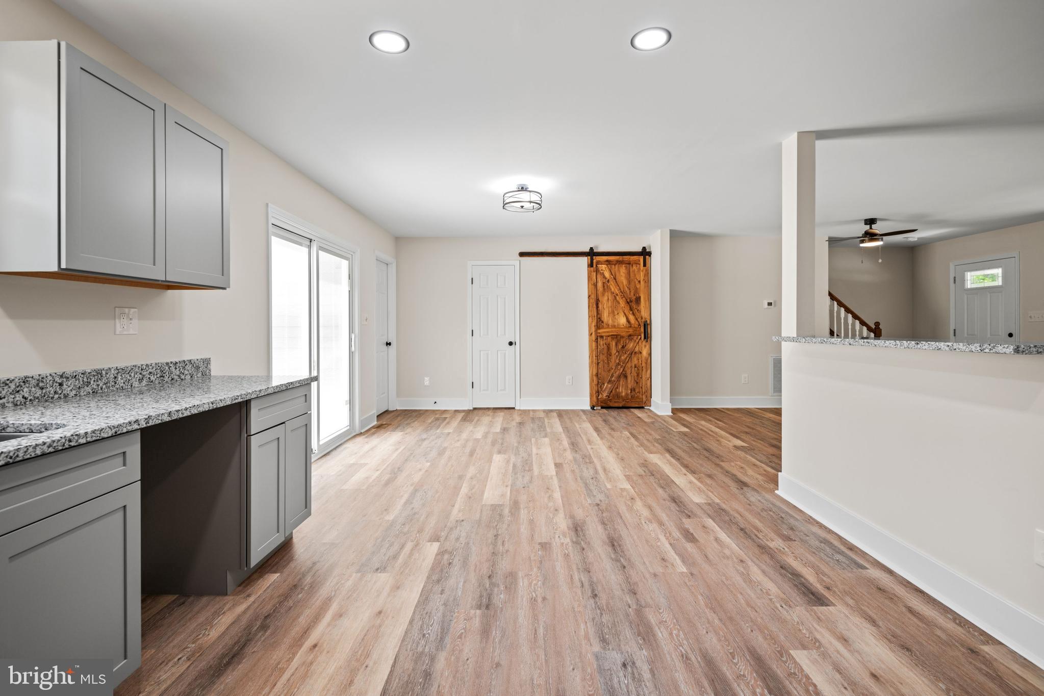 CAROLINE PINES - Residential