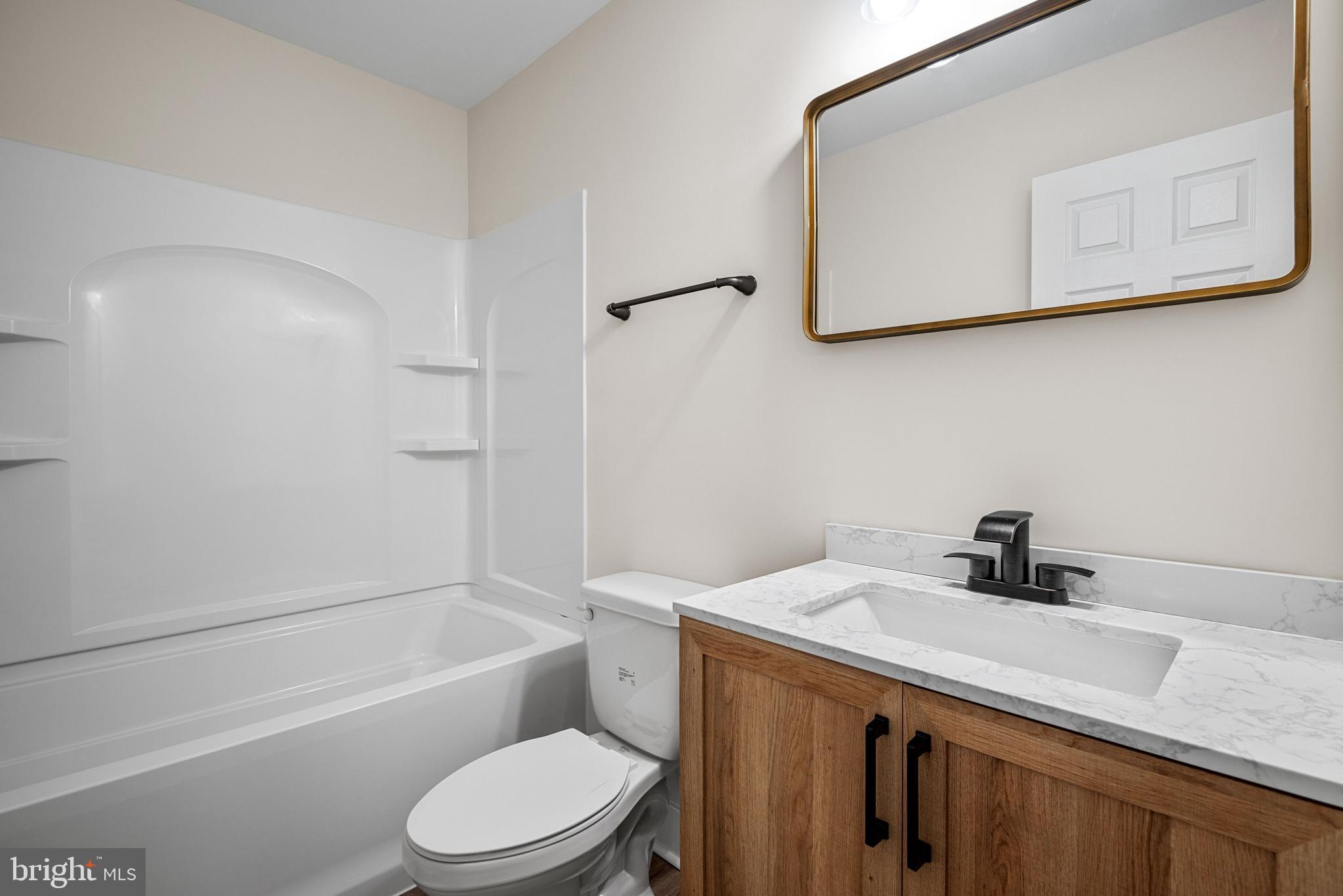 CAROLINE PINES - Residential