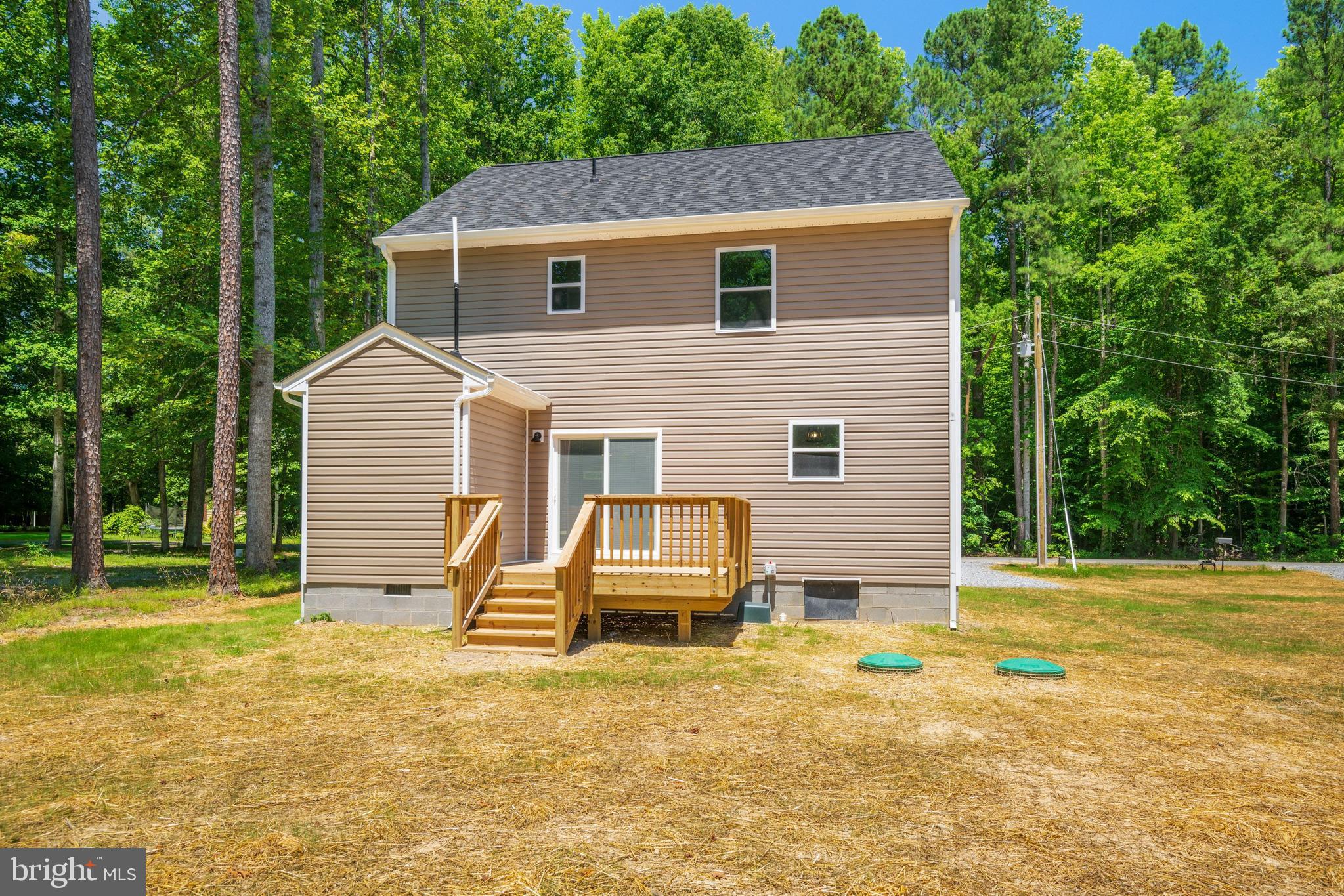 CAROLINE PINES - Residential