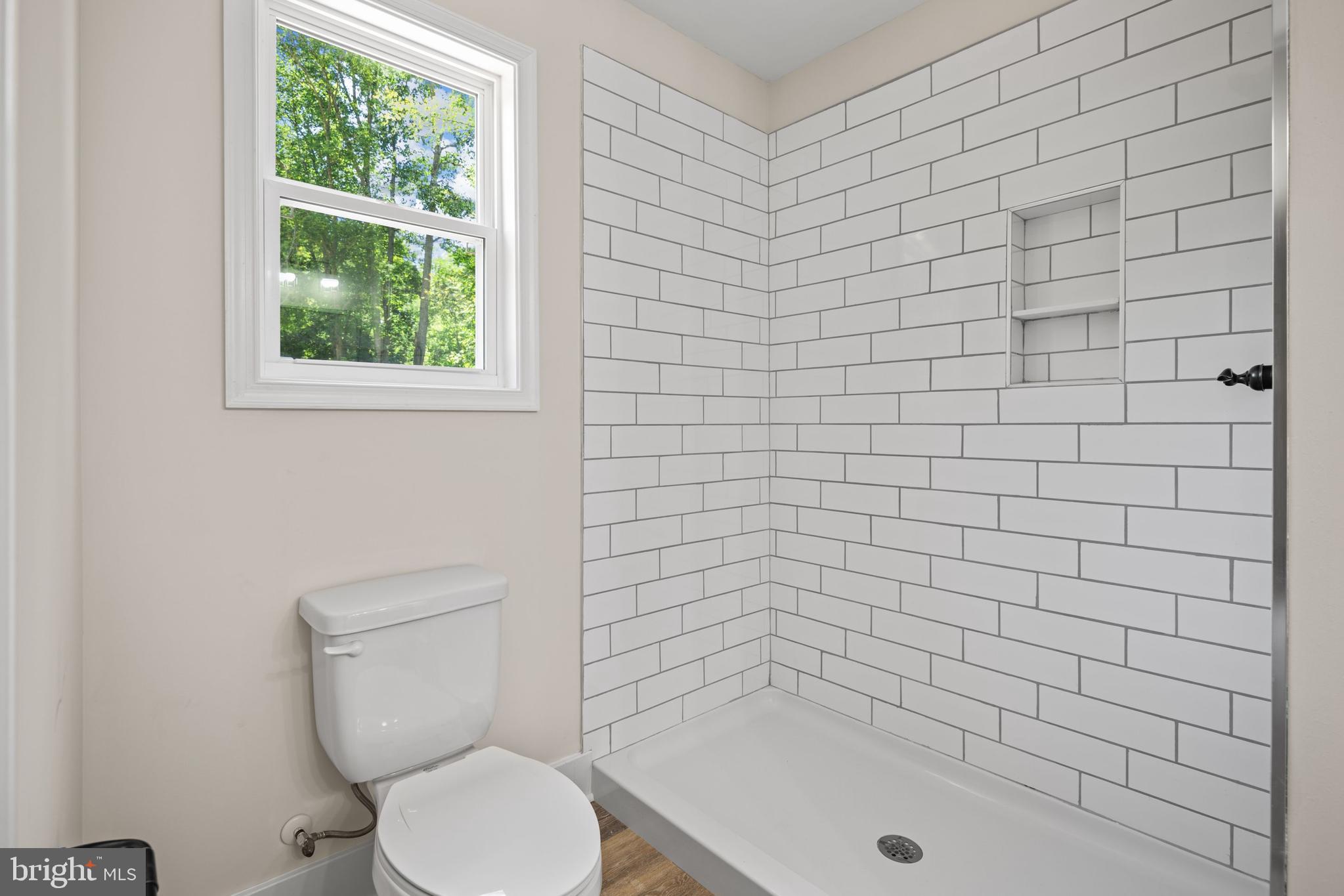 CAROLINE PINES - Residential