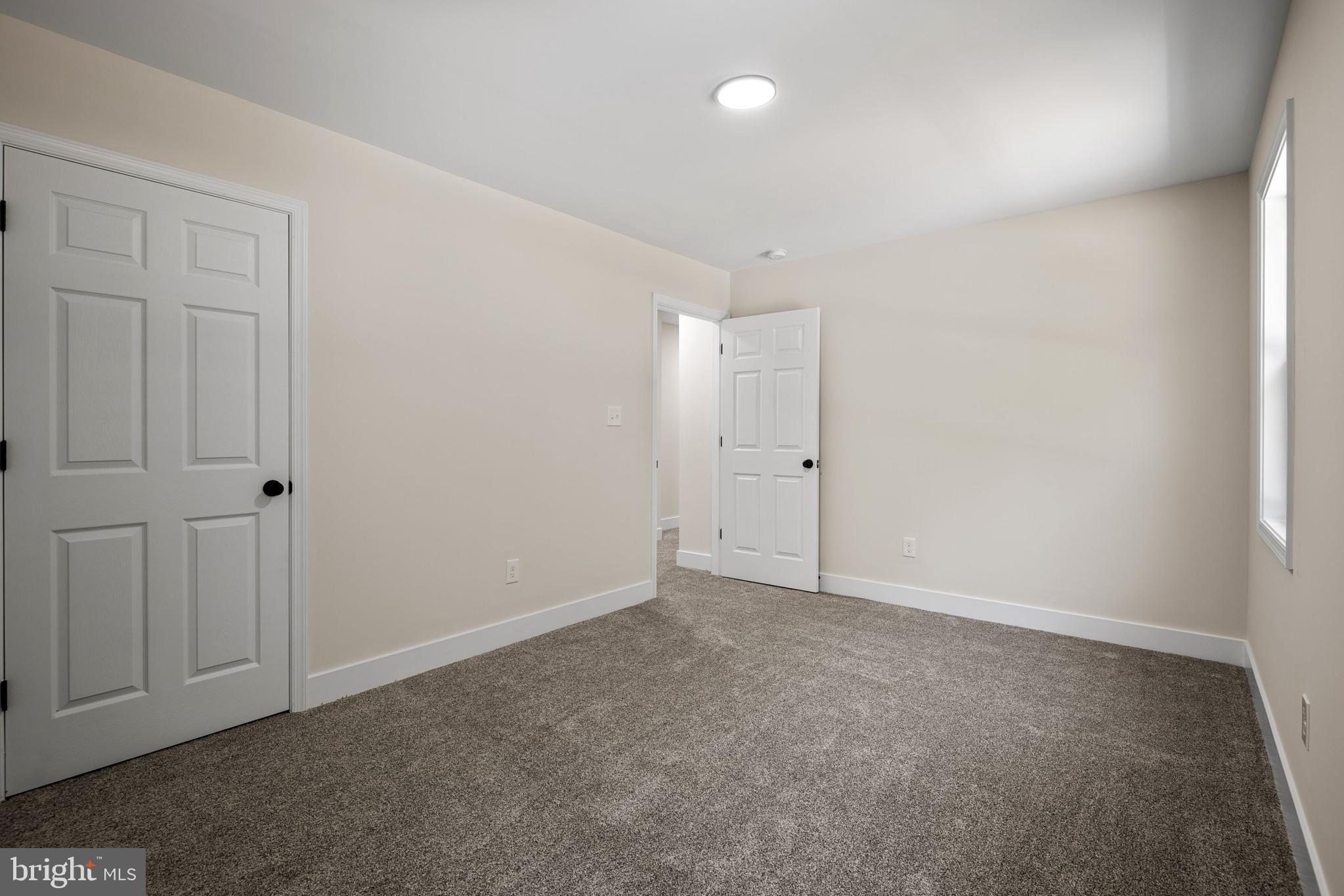 CAROLINE PINES - Residential