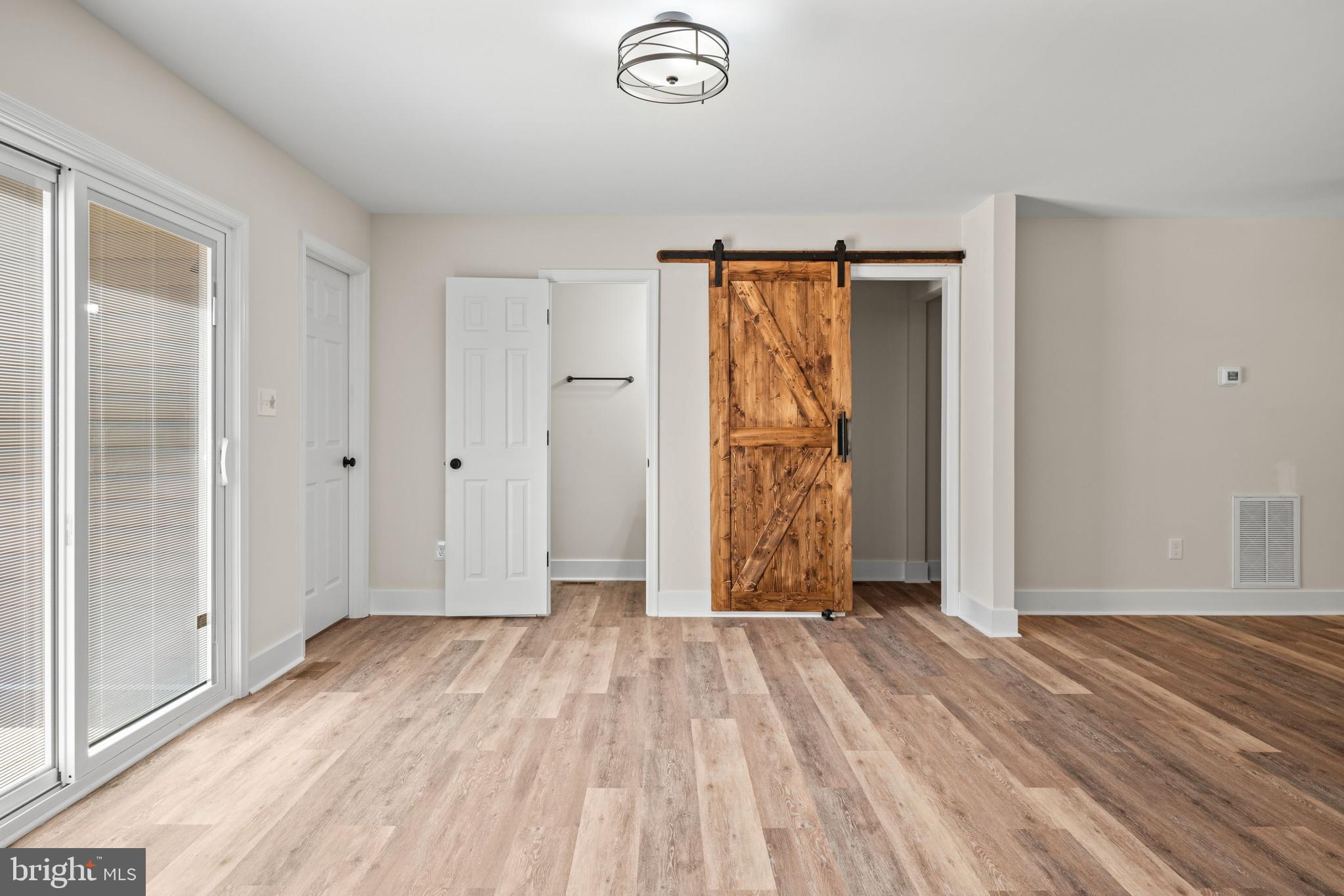 CAROLINE PINES - Residential