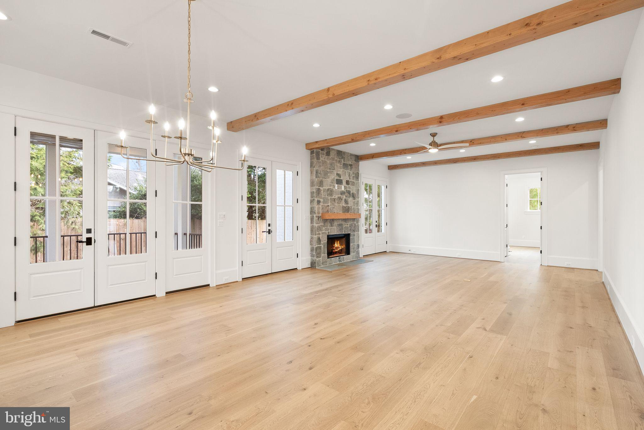 BELLEVUE FOREST - Residential