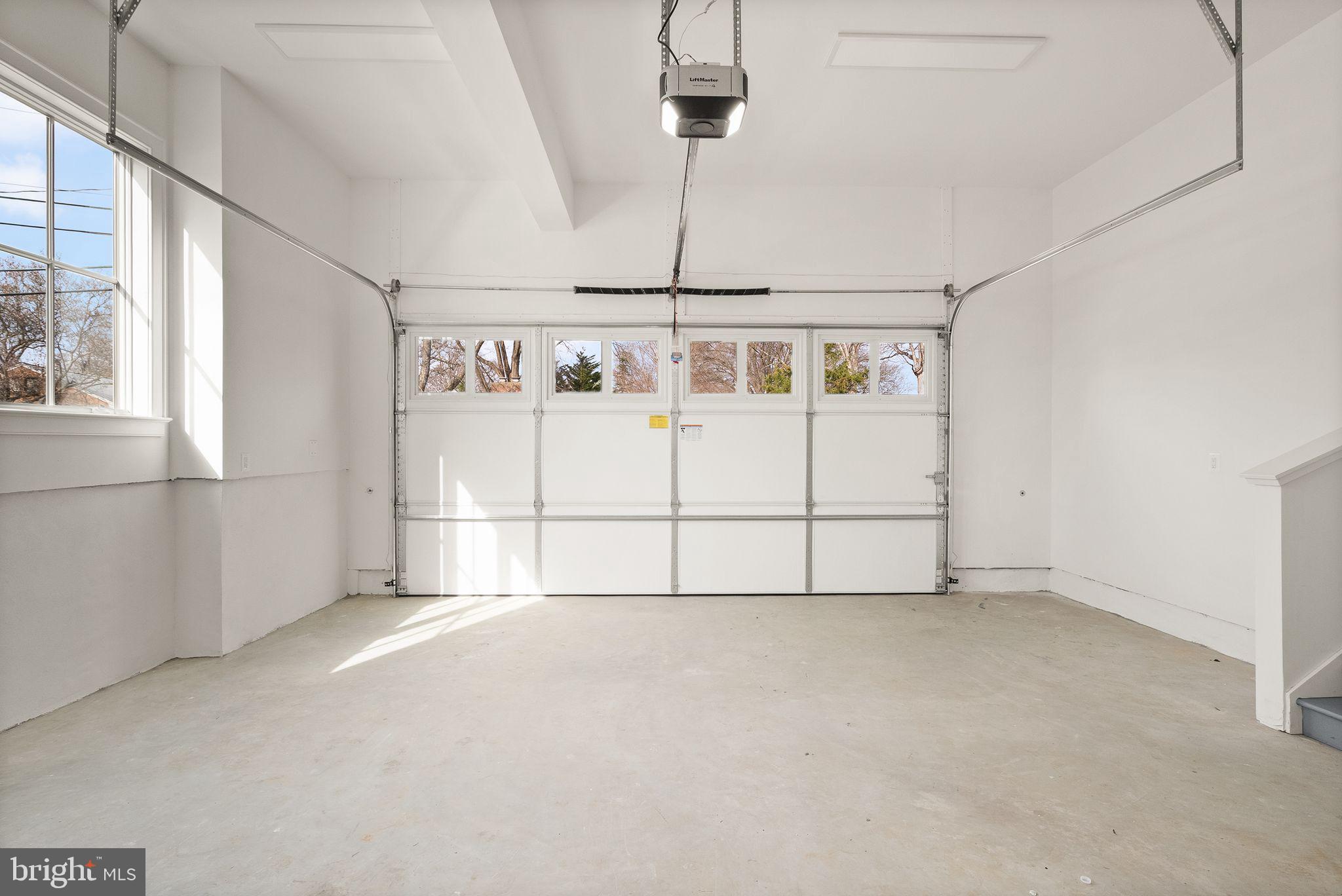 BELLEVUE FOREST - Residential