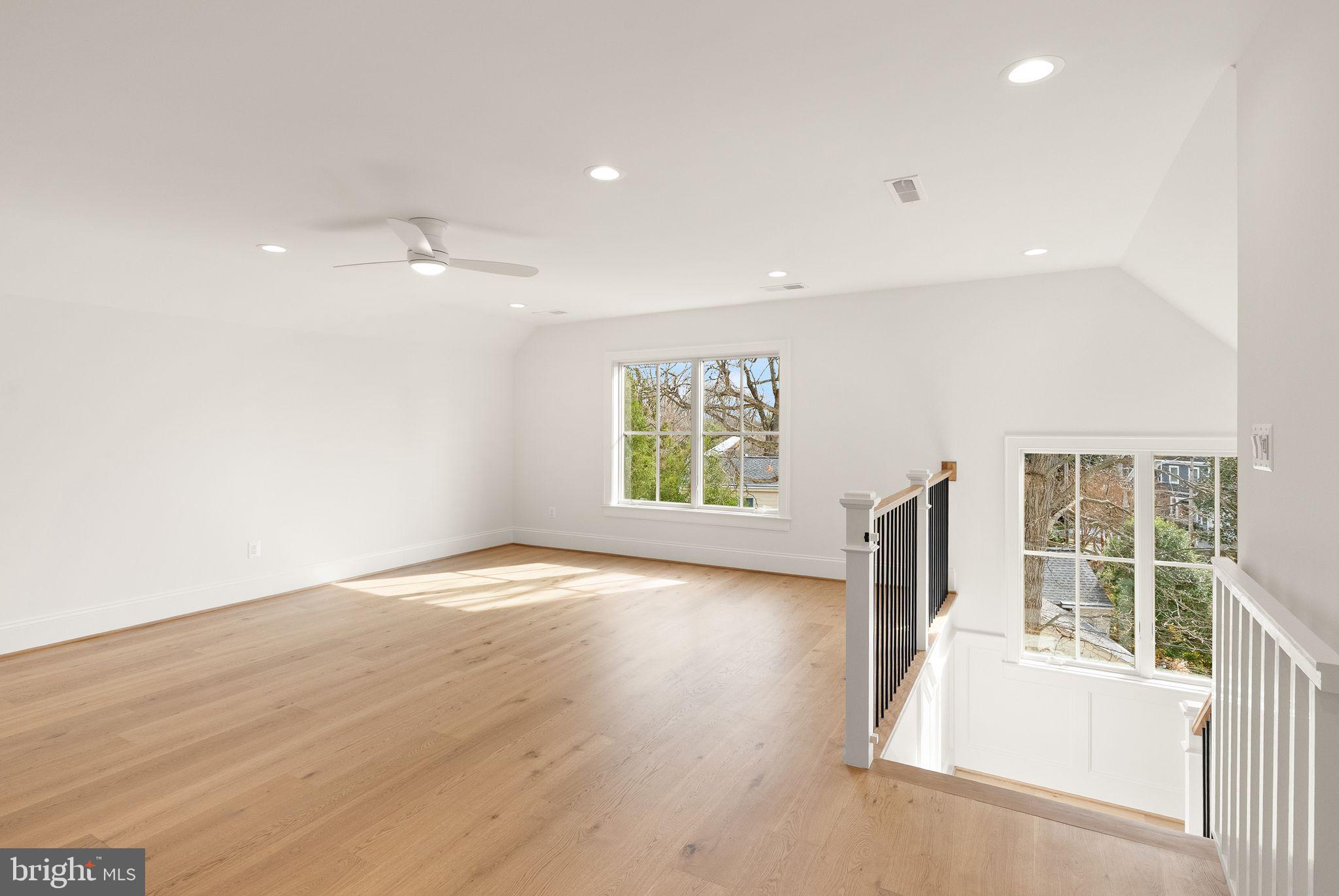 BELLEVUE FOREST - Residential