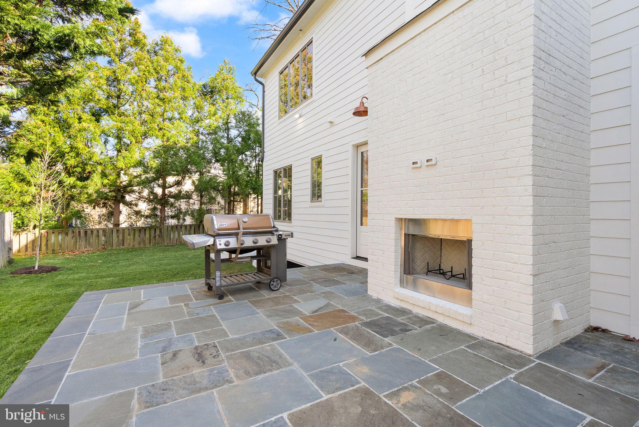 BELLEVUE FOREST - Residential