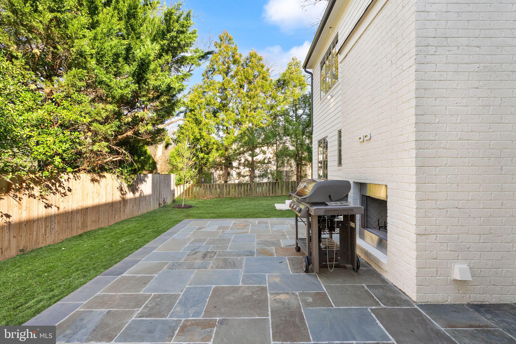 BELLEVUE FOREST - Residential