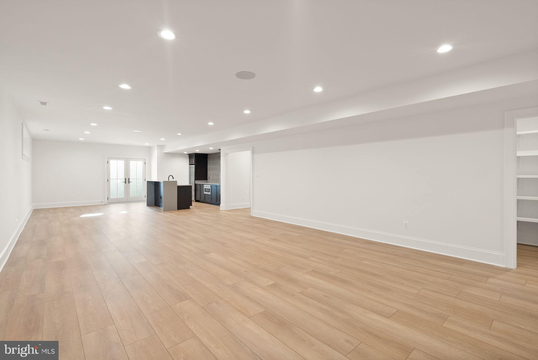 BELLEVUE FOREST - Residential