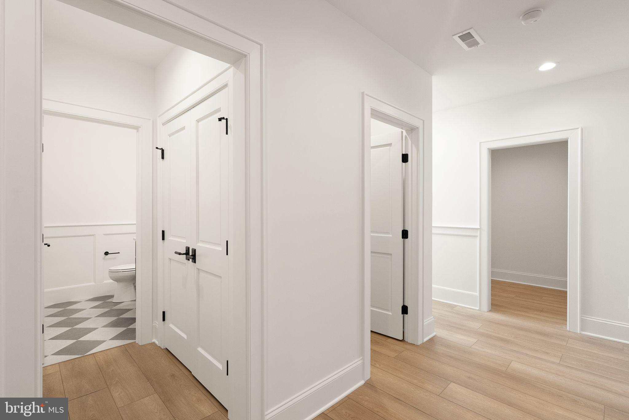 BELLEVUE FOREST - Residential