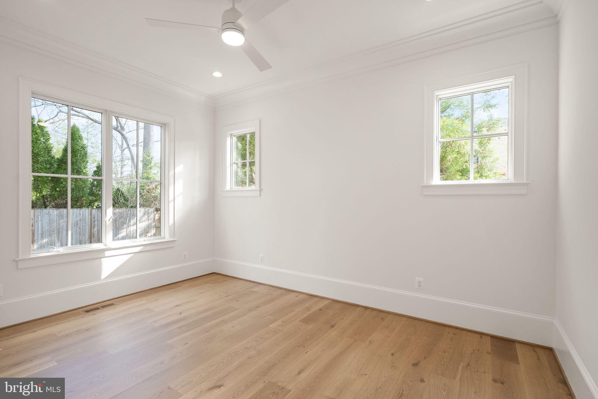 BELLEVUE FOREST - Residential