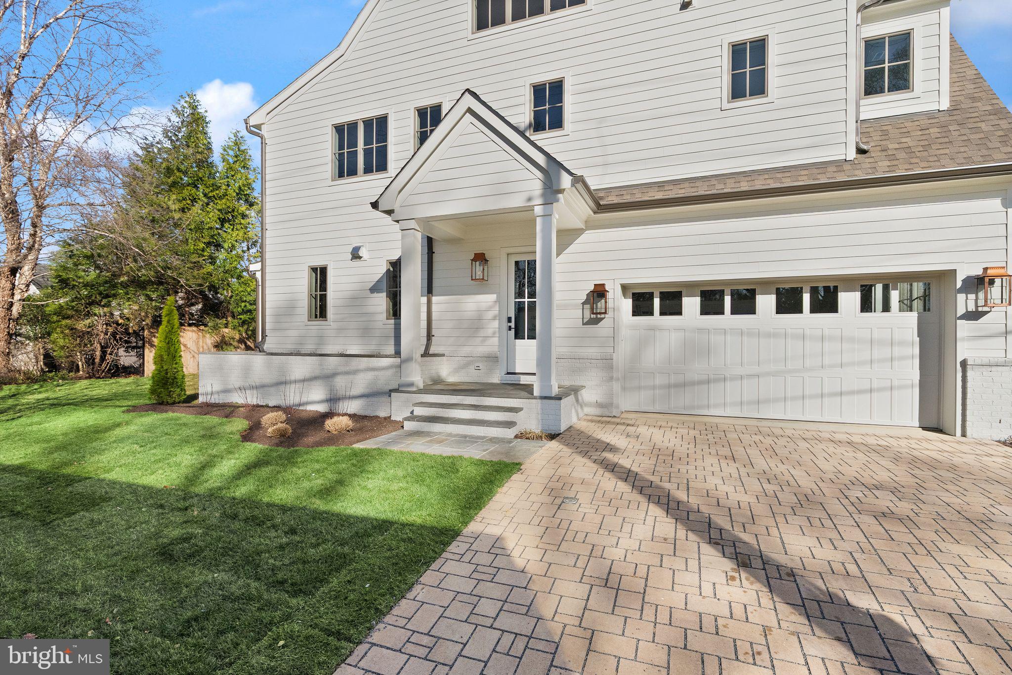 BELLEVUE FOREST - Residential