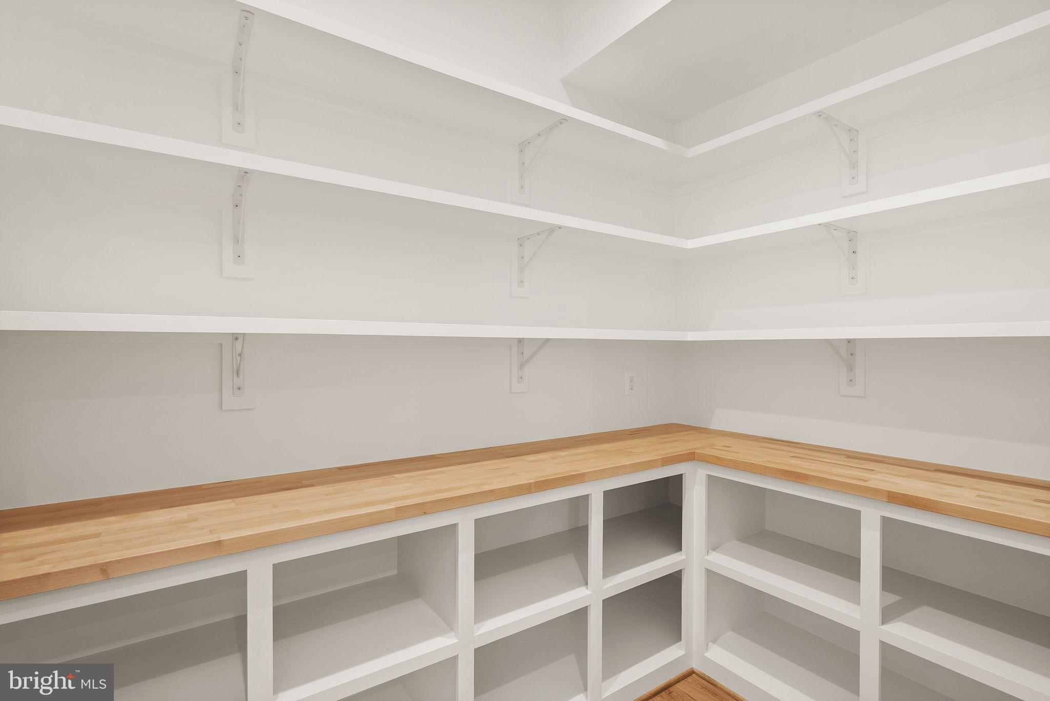 BELLEVUE FOREST - Residential