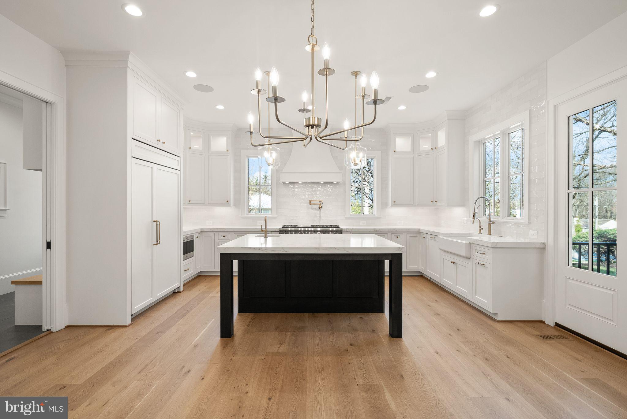 BELLEVUE FOREST - Residential