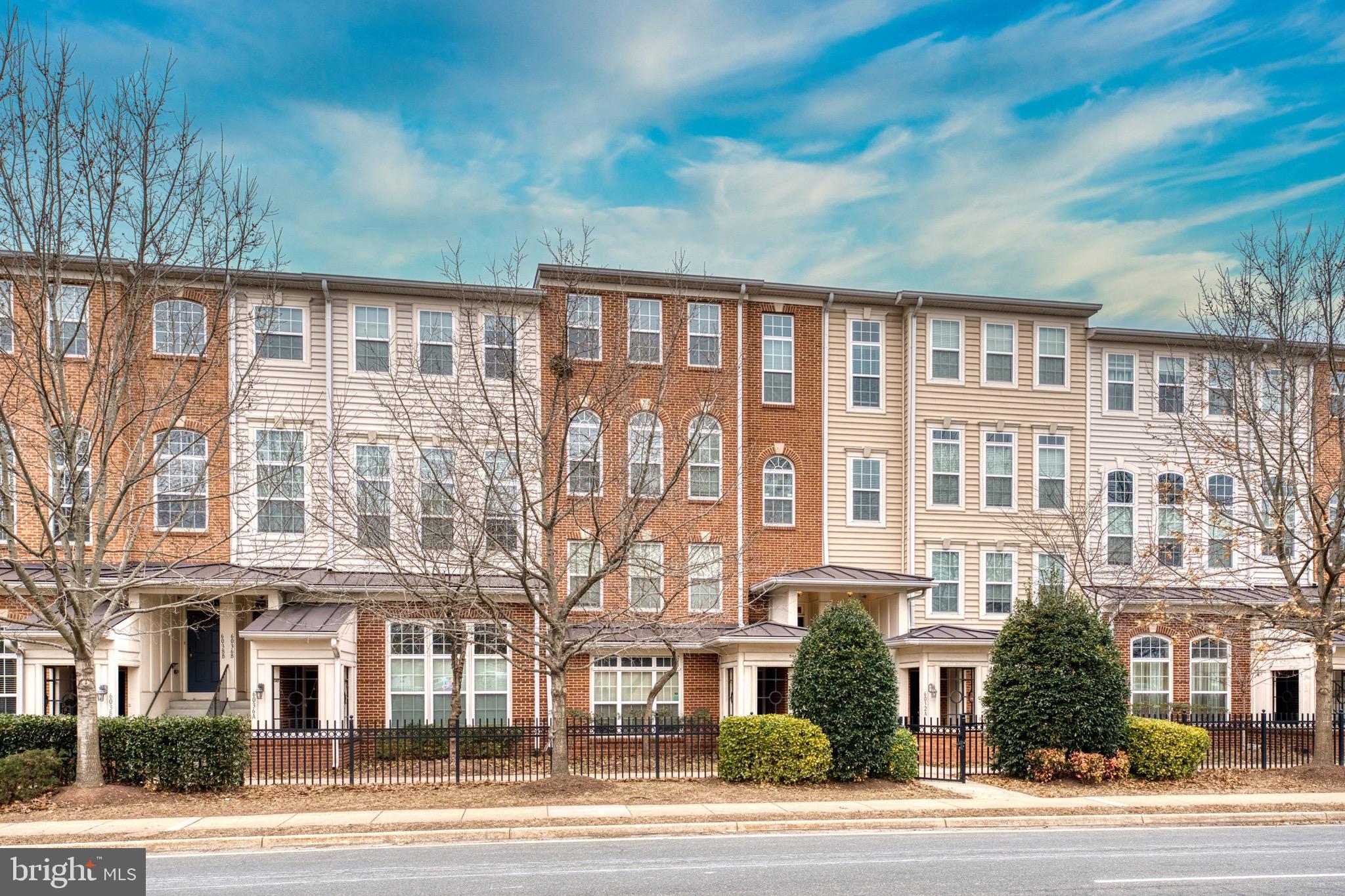 CENTREVILLE CROSSING - Residential Lease