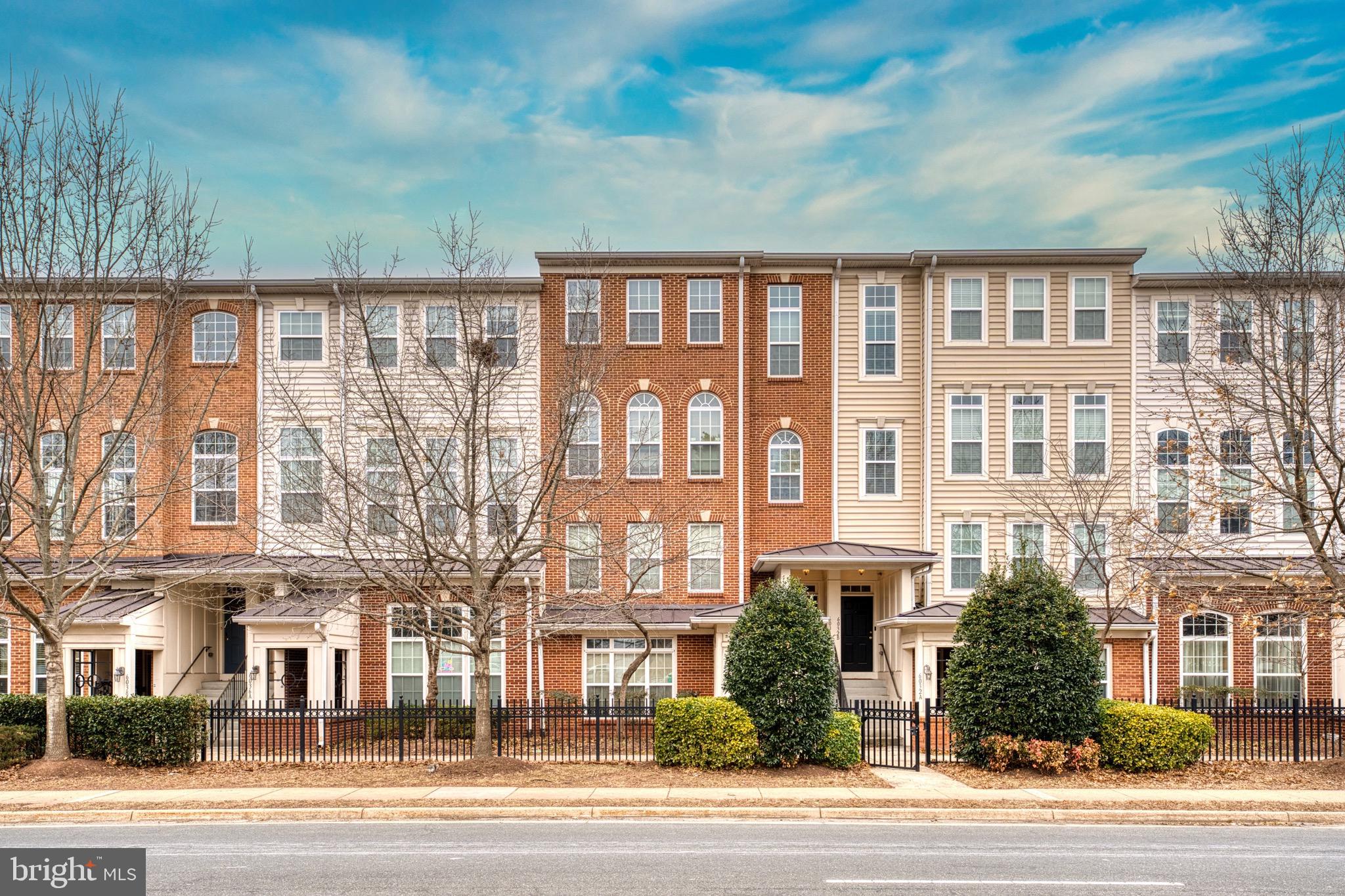 CENTREVILLE CROSSING - Residential Lease