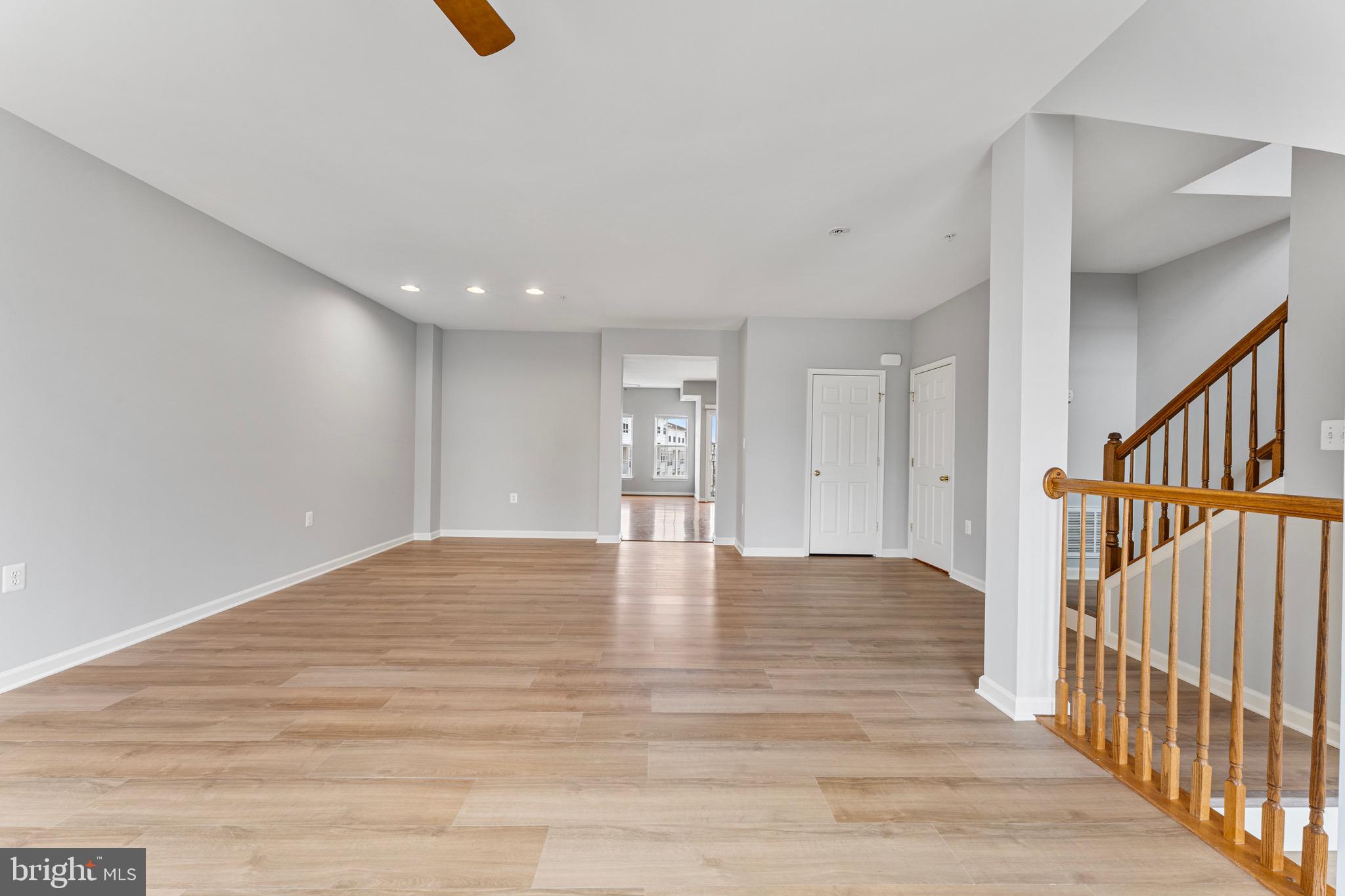 CENTREVILLE CROSSING - Residential Lease