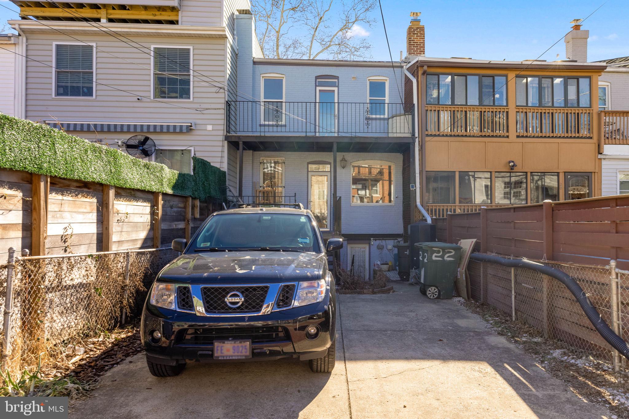 BROOKLAND - Residential Lease