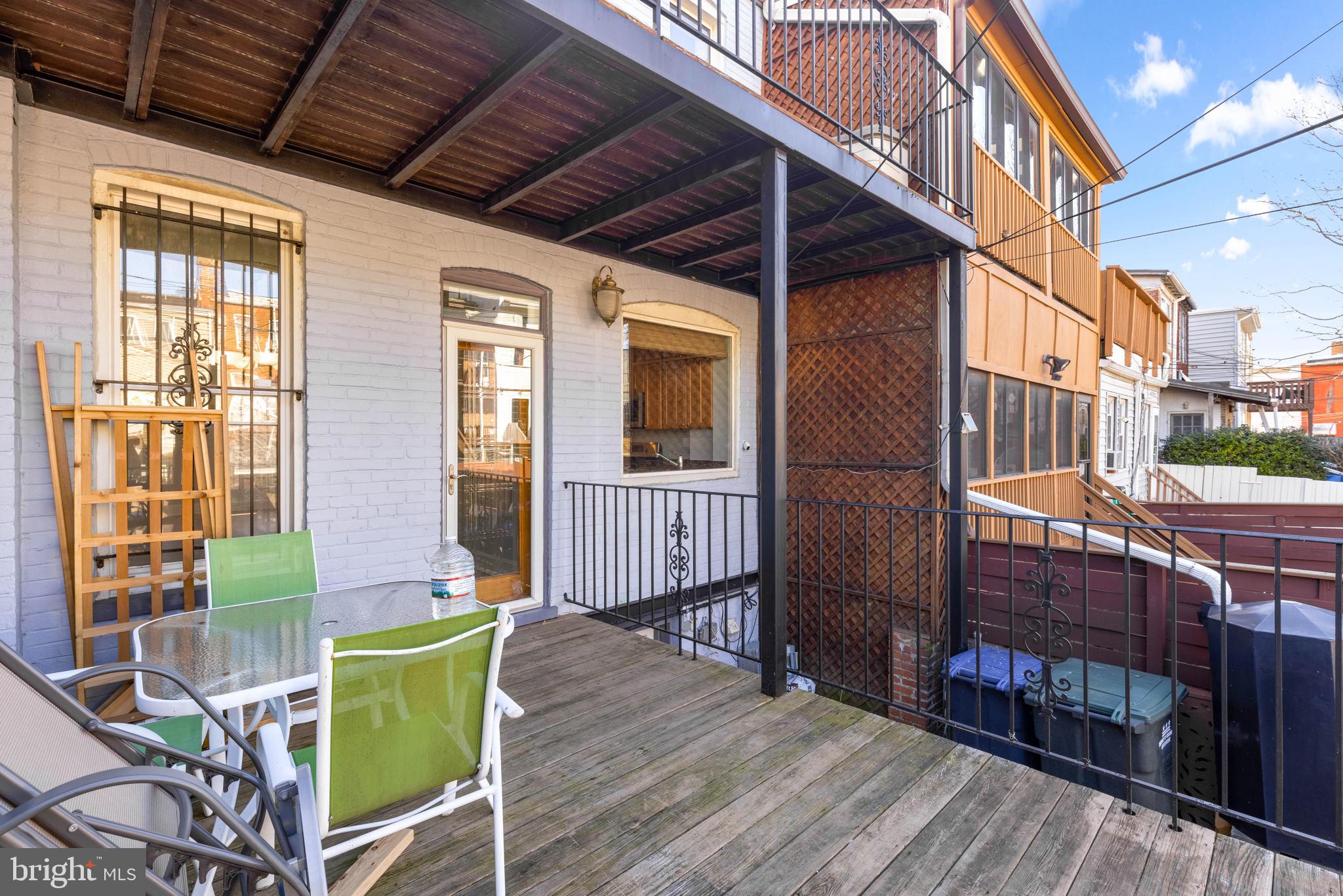 BROOKLAND - Residential Lease
