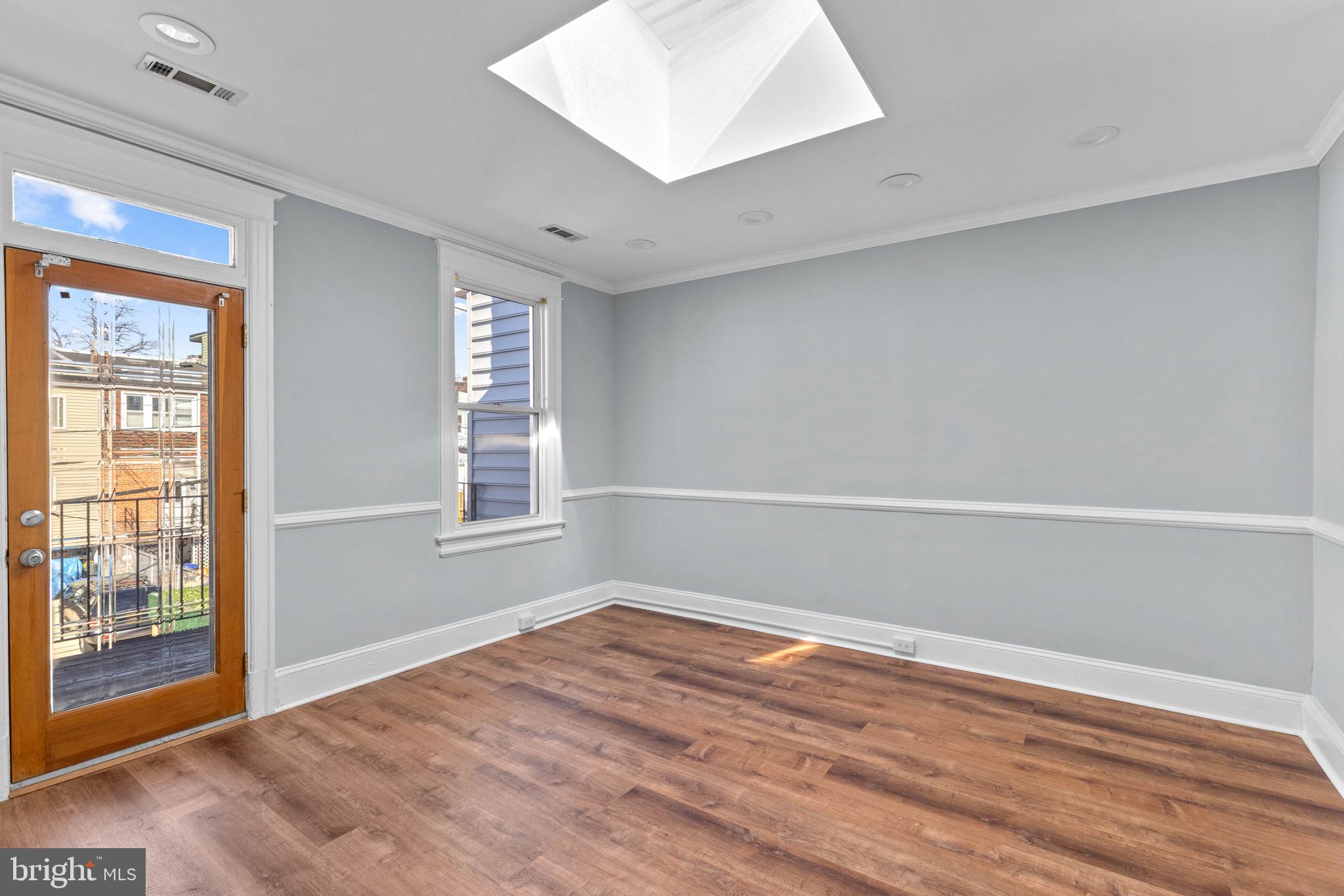 BROOKLAND - Residential Lease
