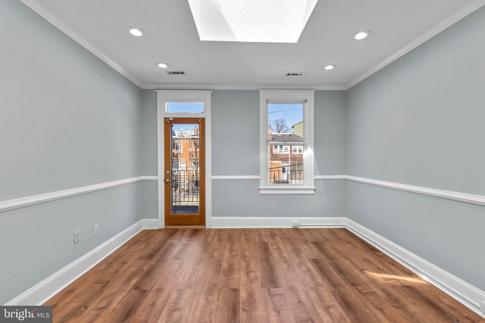 BROOKLAND - Residential Lease