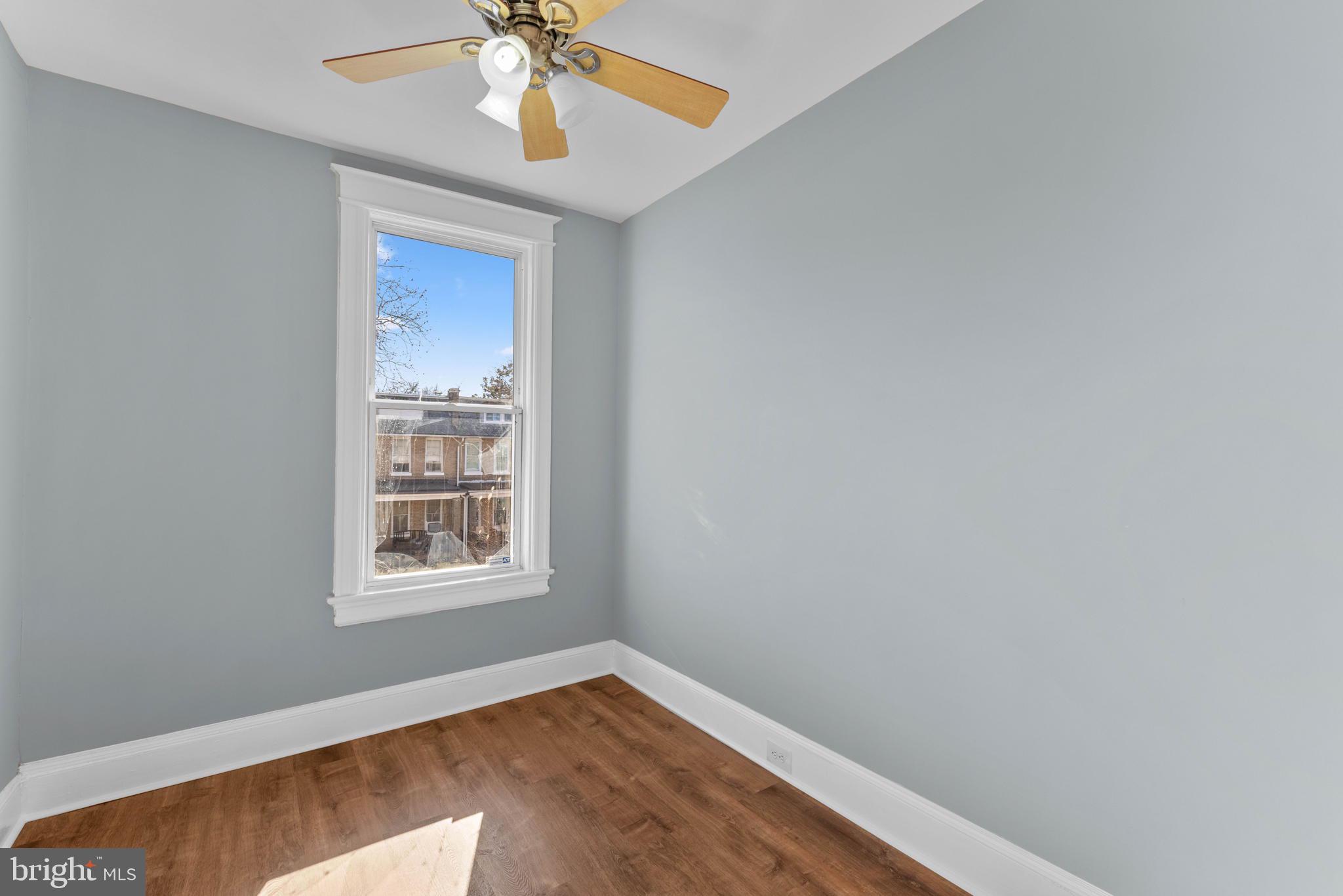 BROOKLAND - Residential Lease
