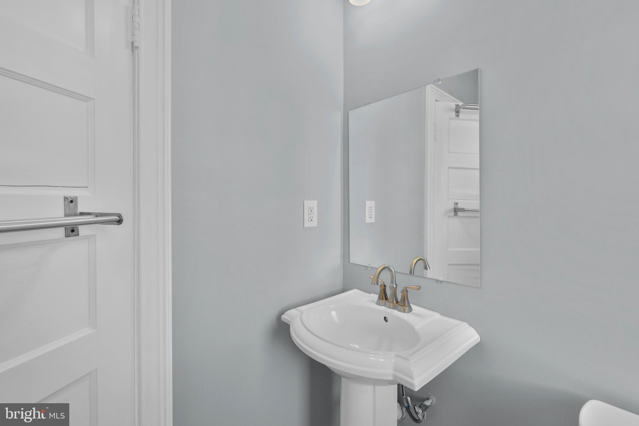 BROOKLAND - Residential Lease