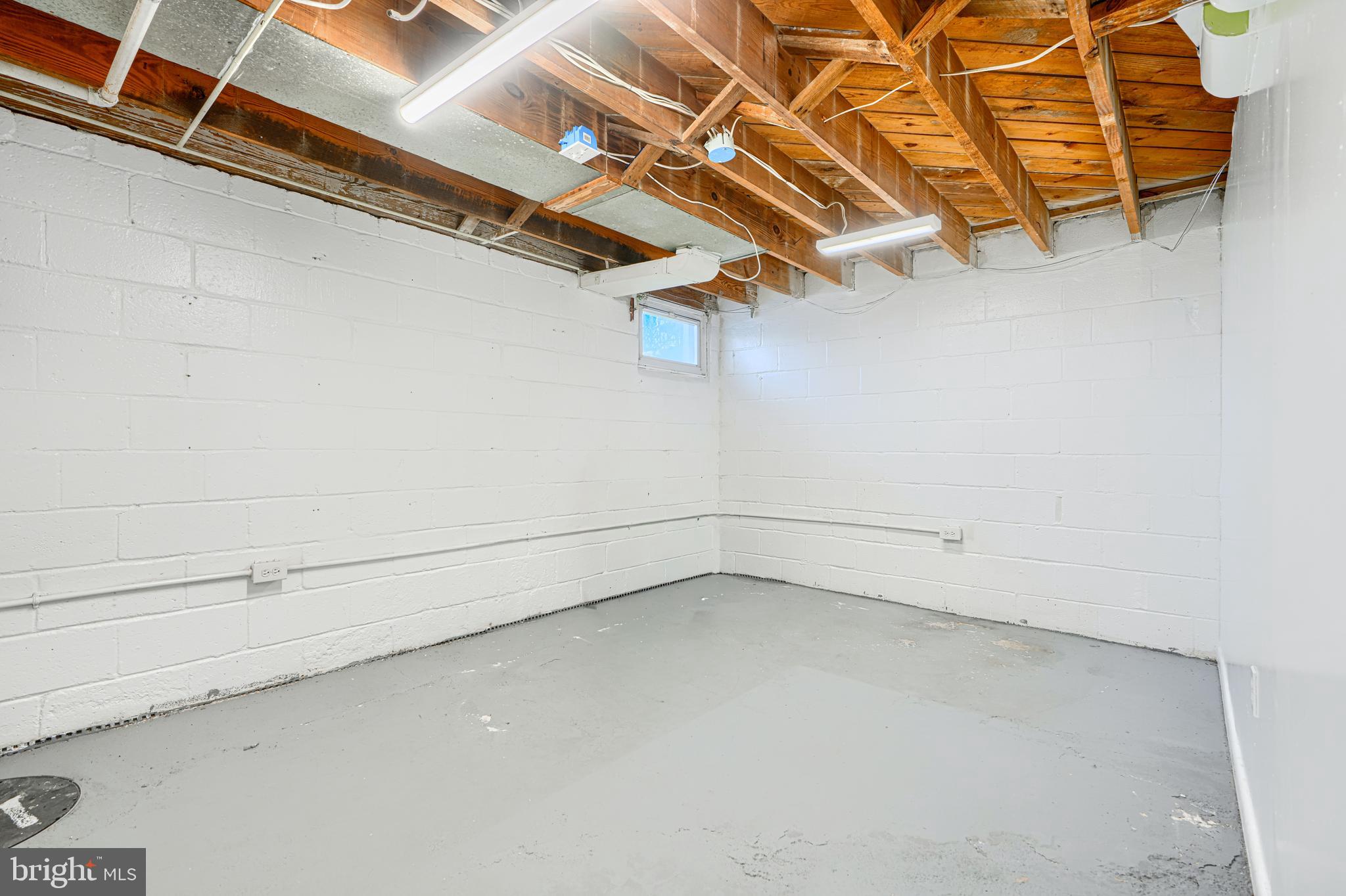 MIDDLESEX - Residential