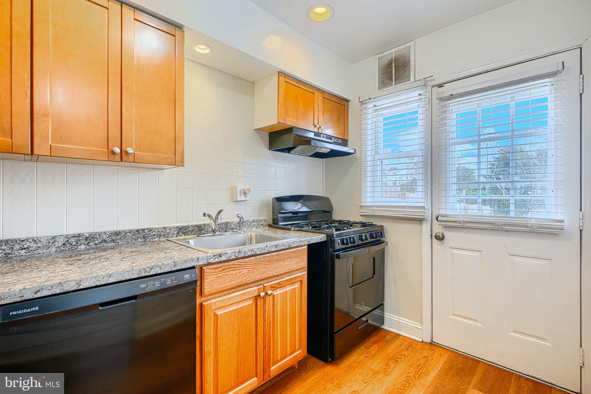 MIDDLESEX - Residential