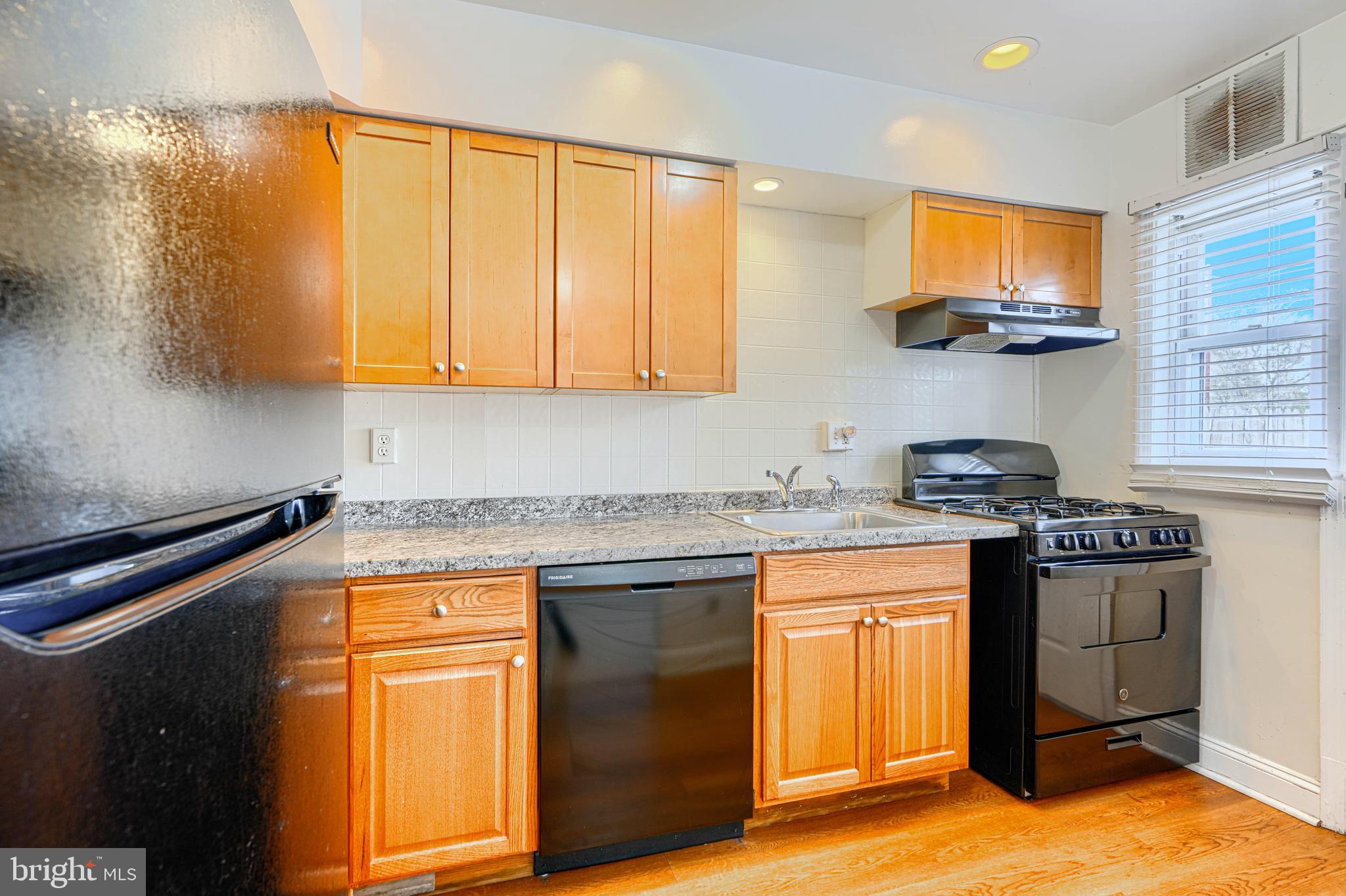 MIDDLESEX - Residential