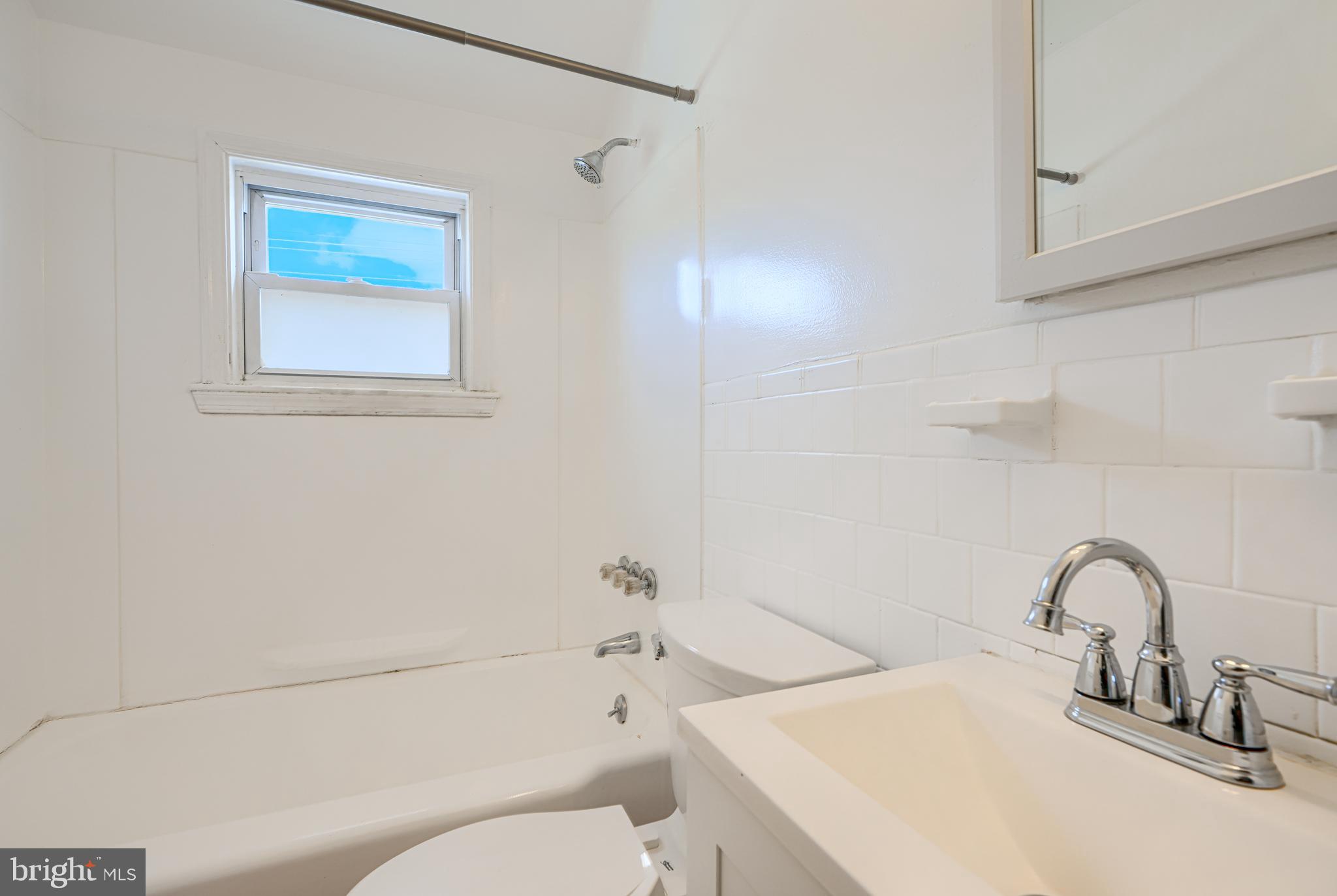 MIDDLESEX - Residential