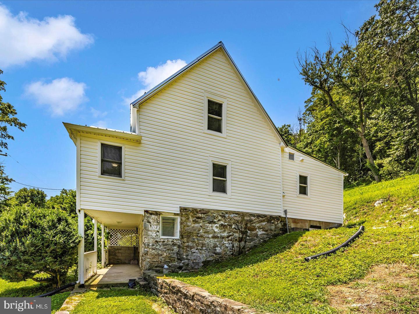 6824 MOUNTAIN CHURCH ROAD