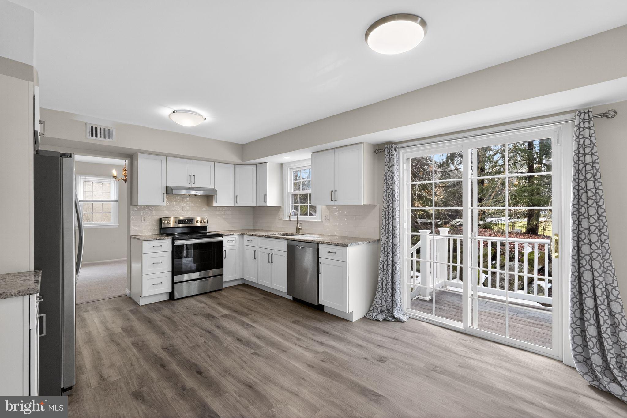 EATON VIL - Residential